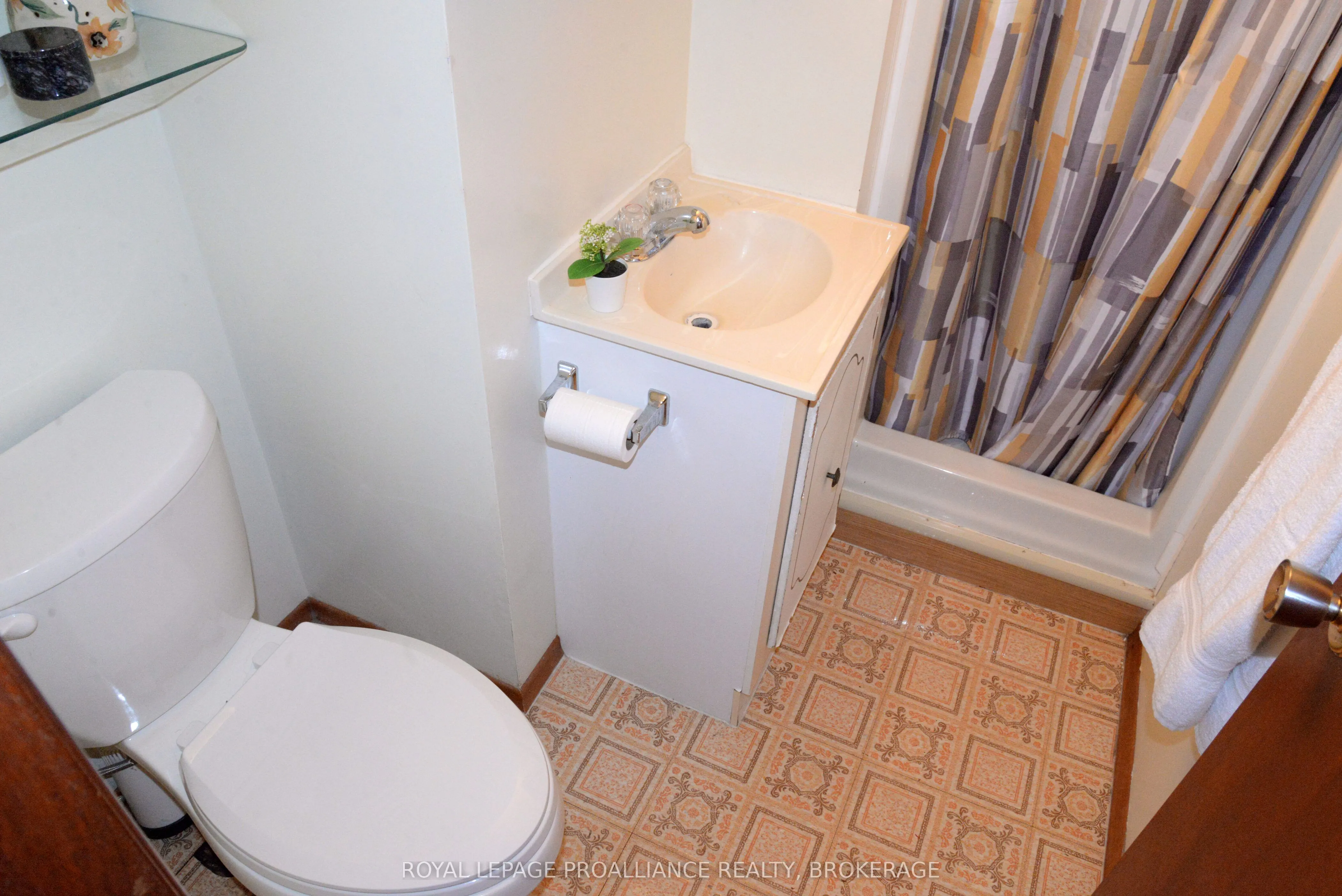 834 Somerset Crescent