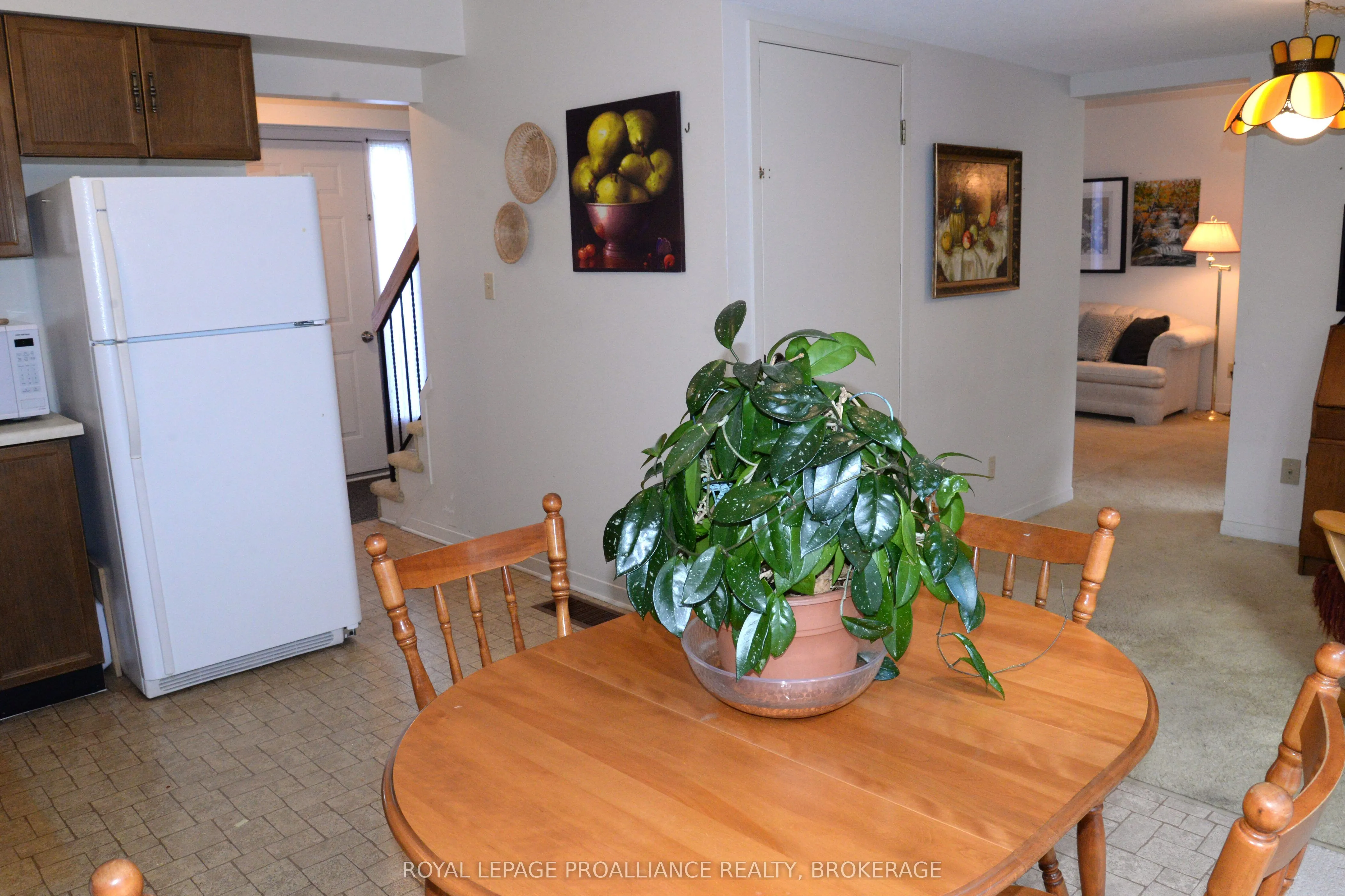 834 Somerset Crescent