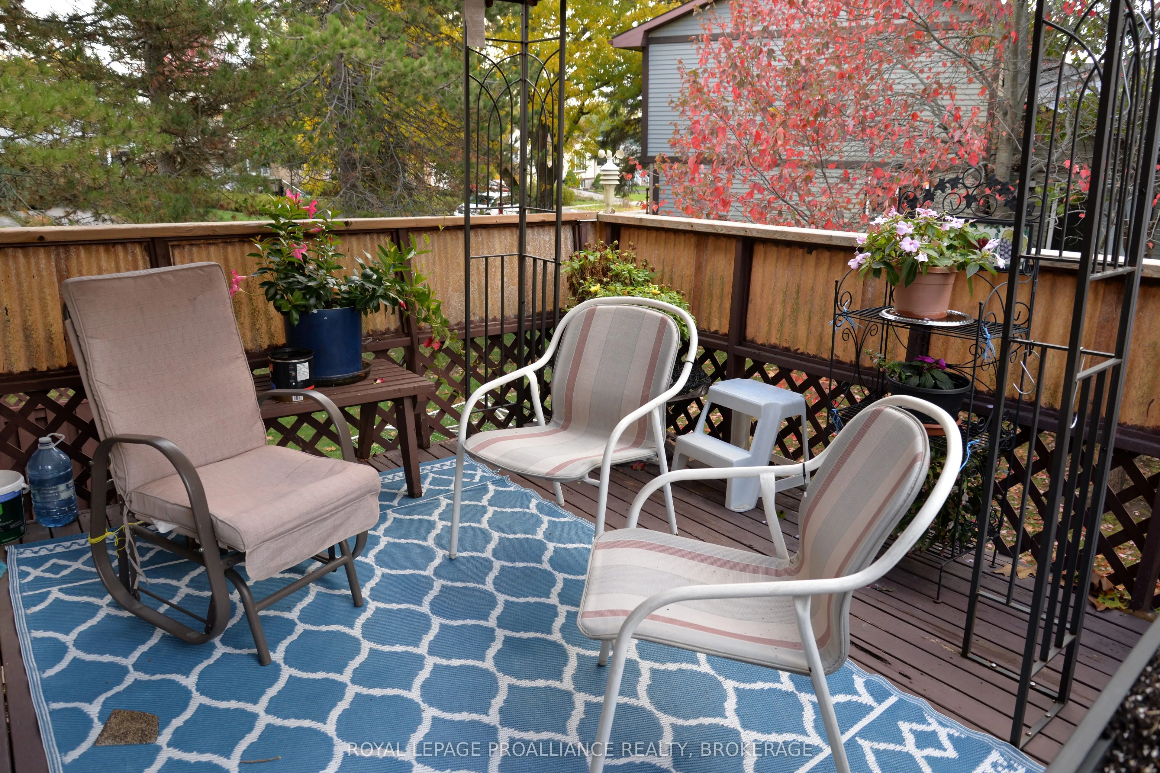 834 Somerset Crescent