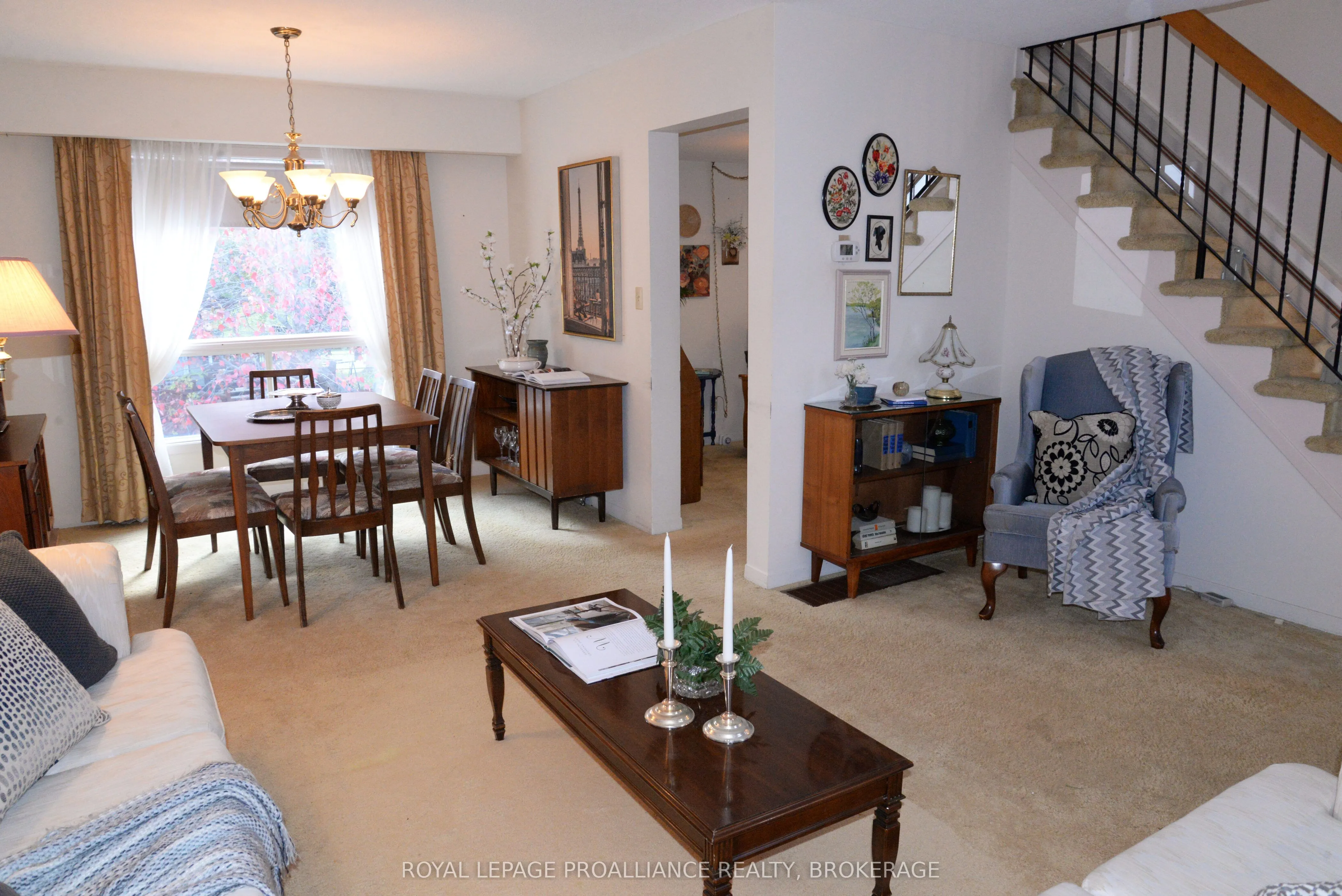 834 Somerset Crescent