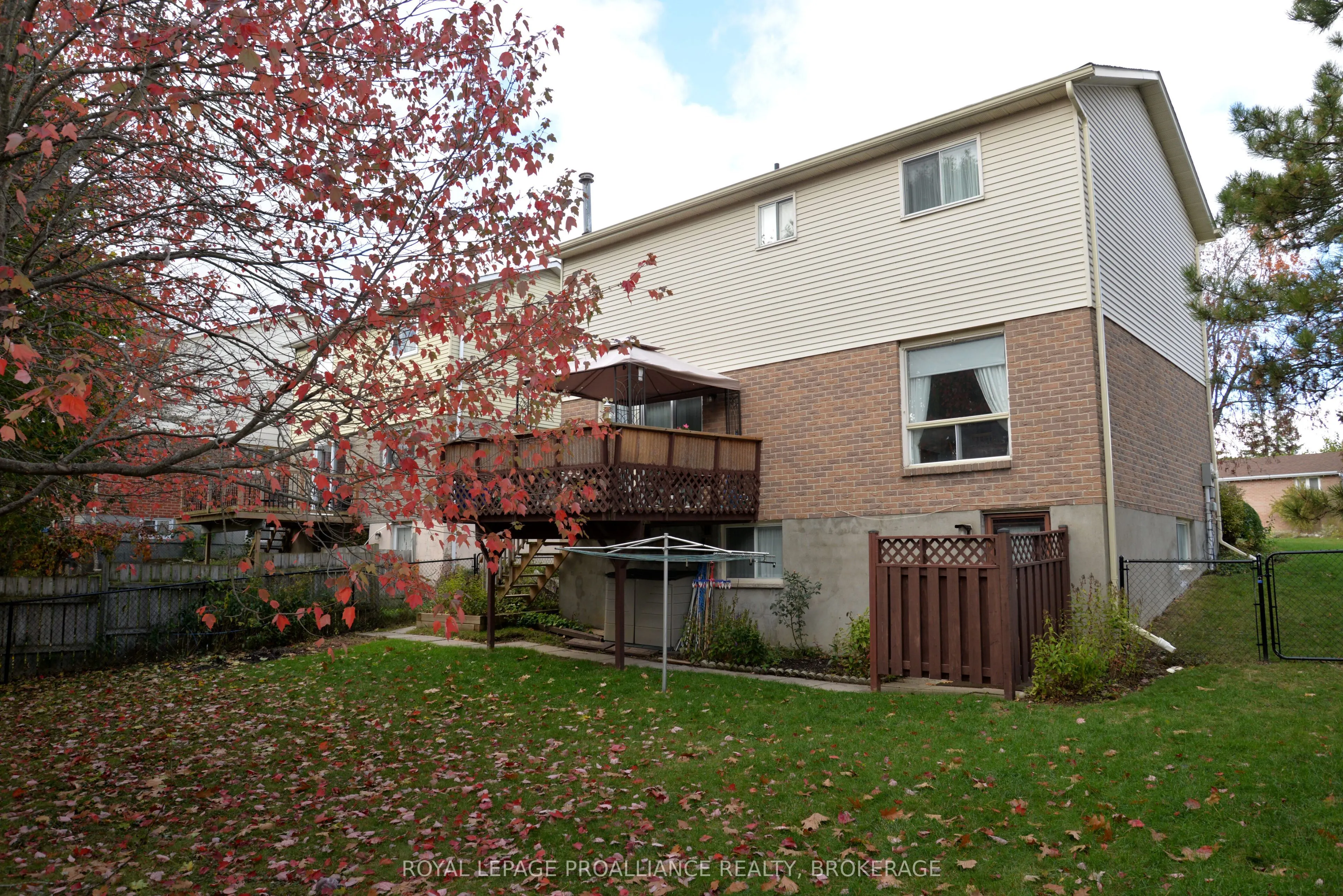 834 Somerset Crescent