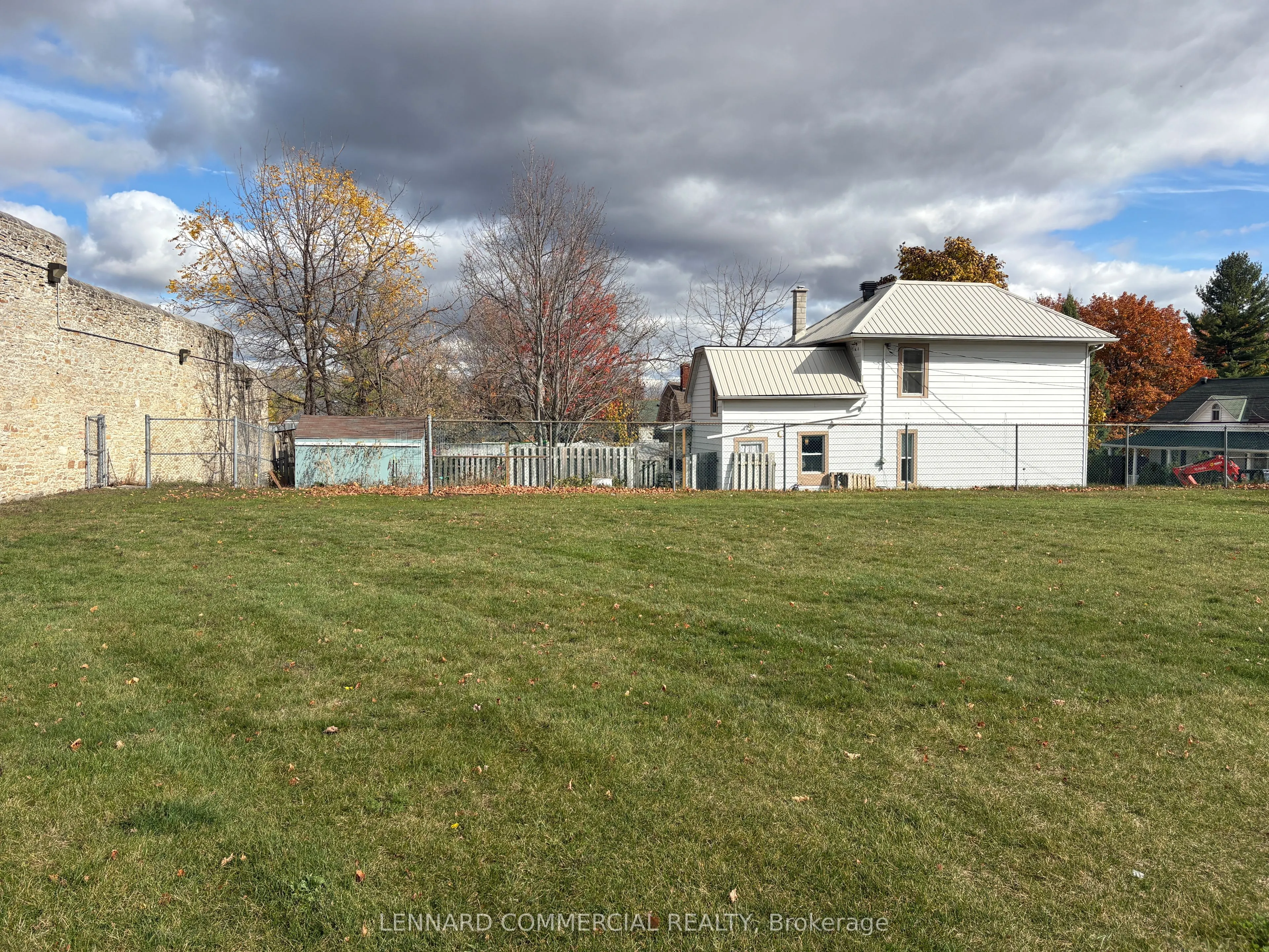 62 Beckwith Street E