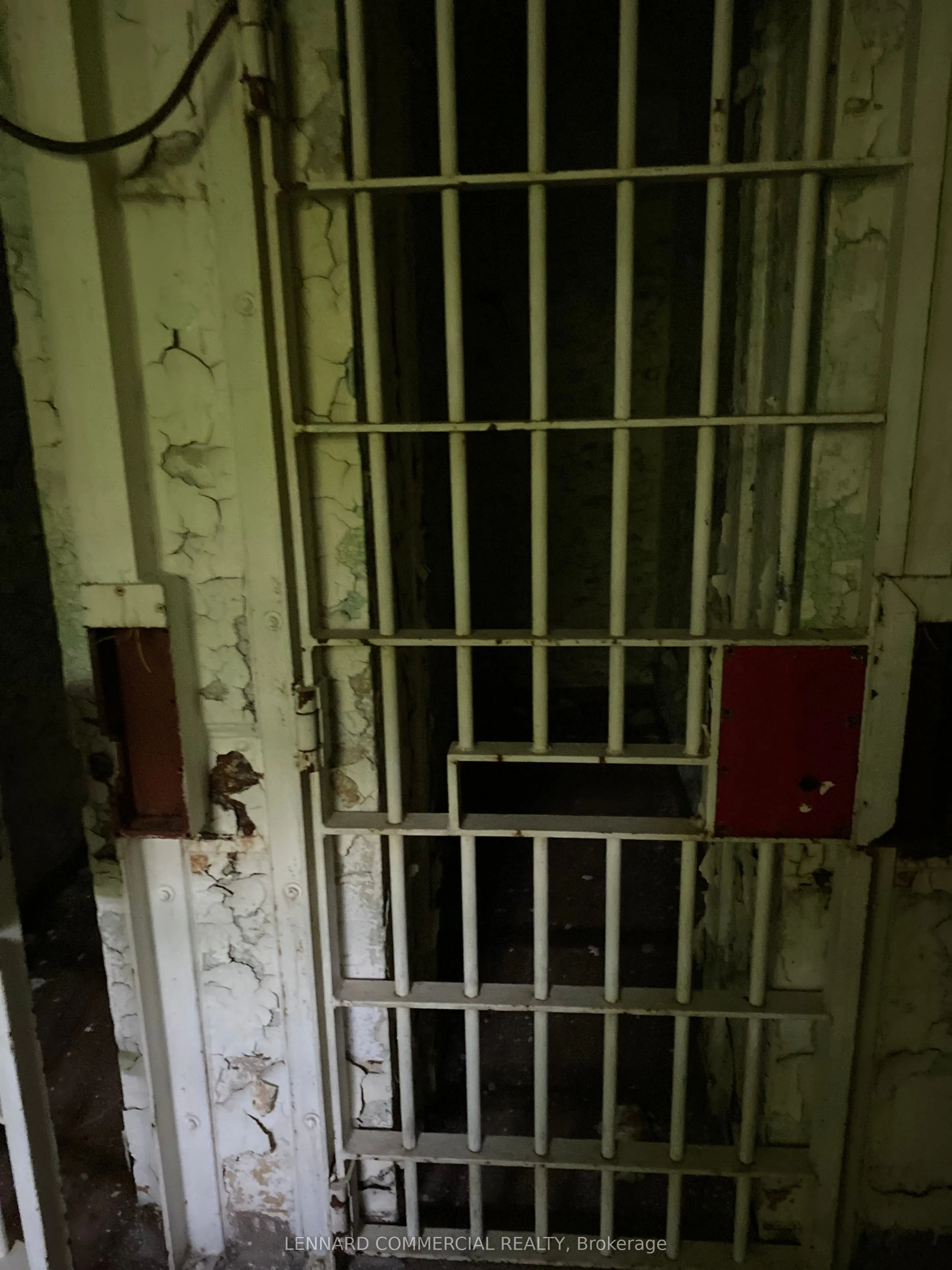 62 Beckwith Street E