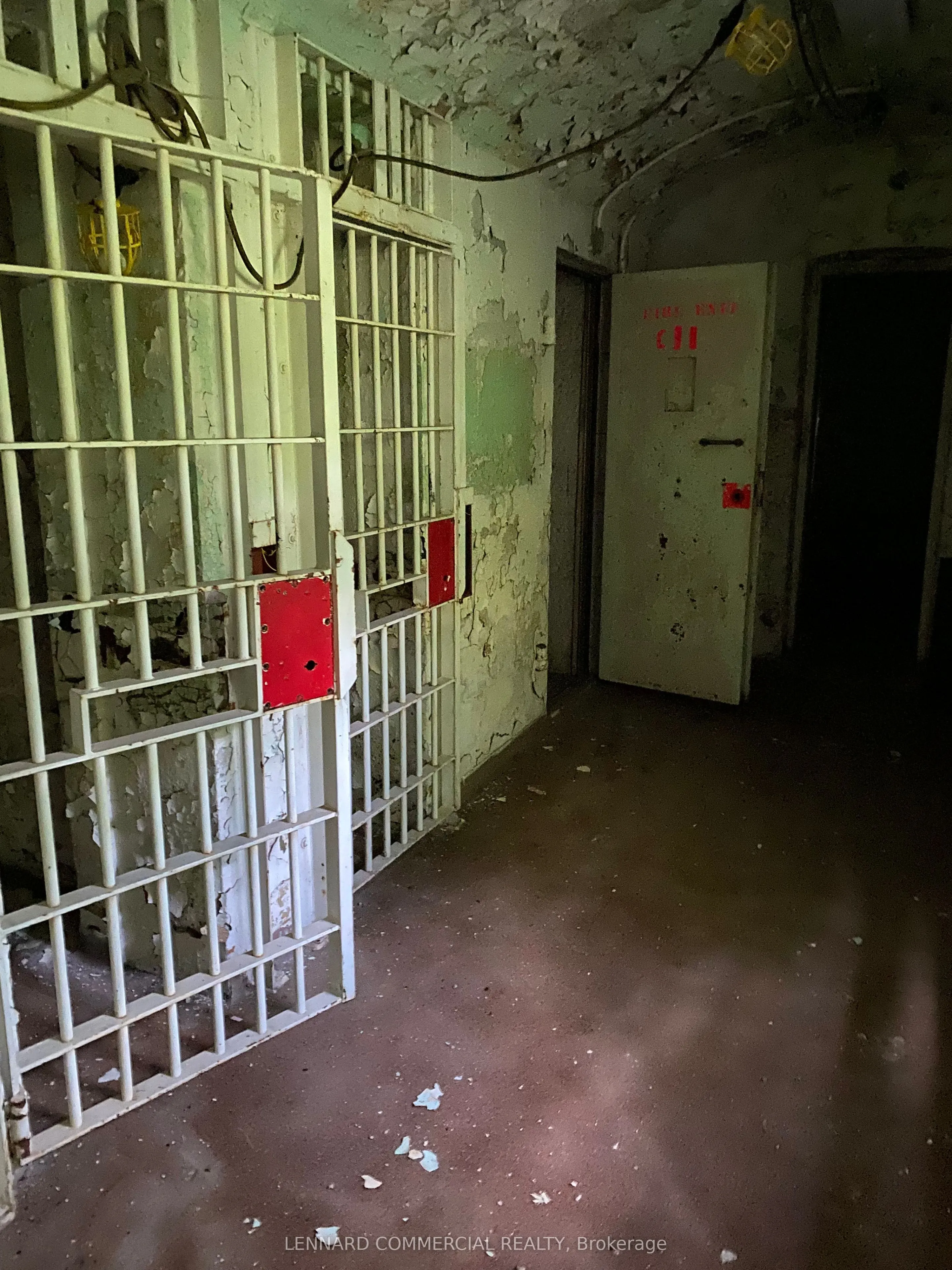 62 Beckwith Street E