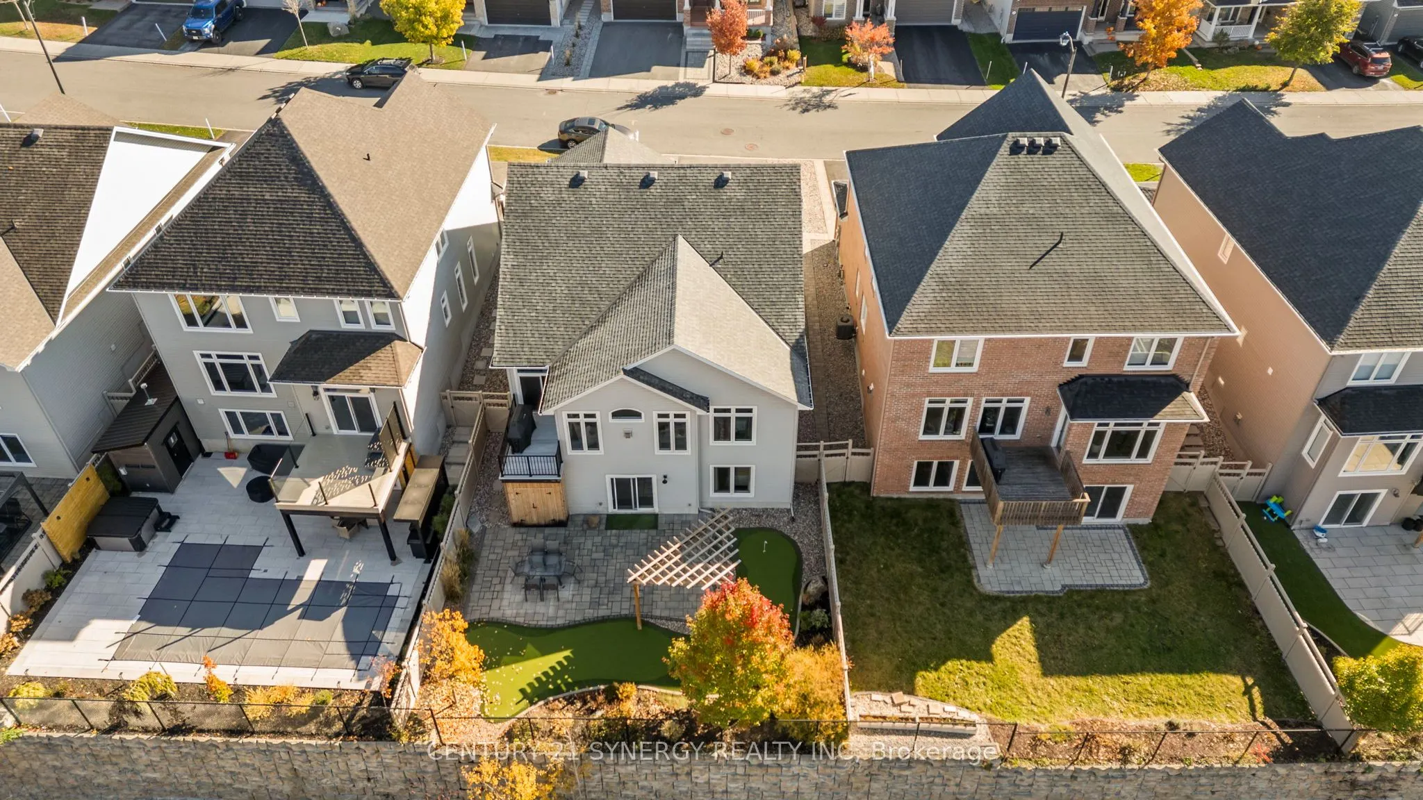 579 Baie-Des-Castors Street