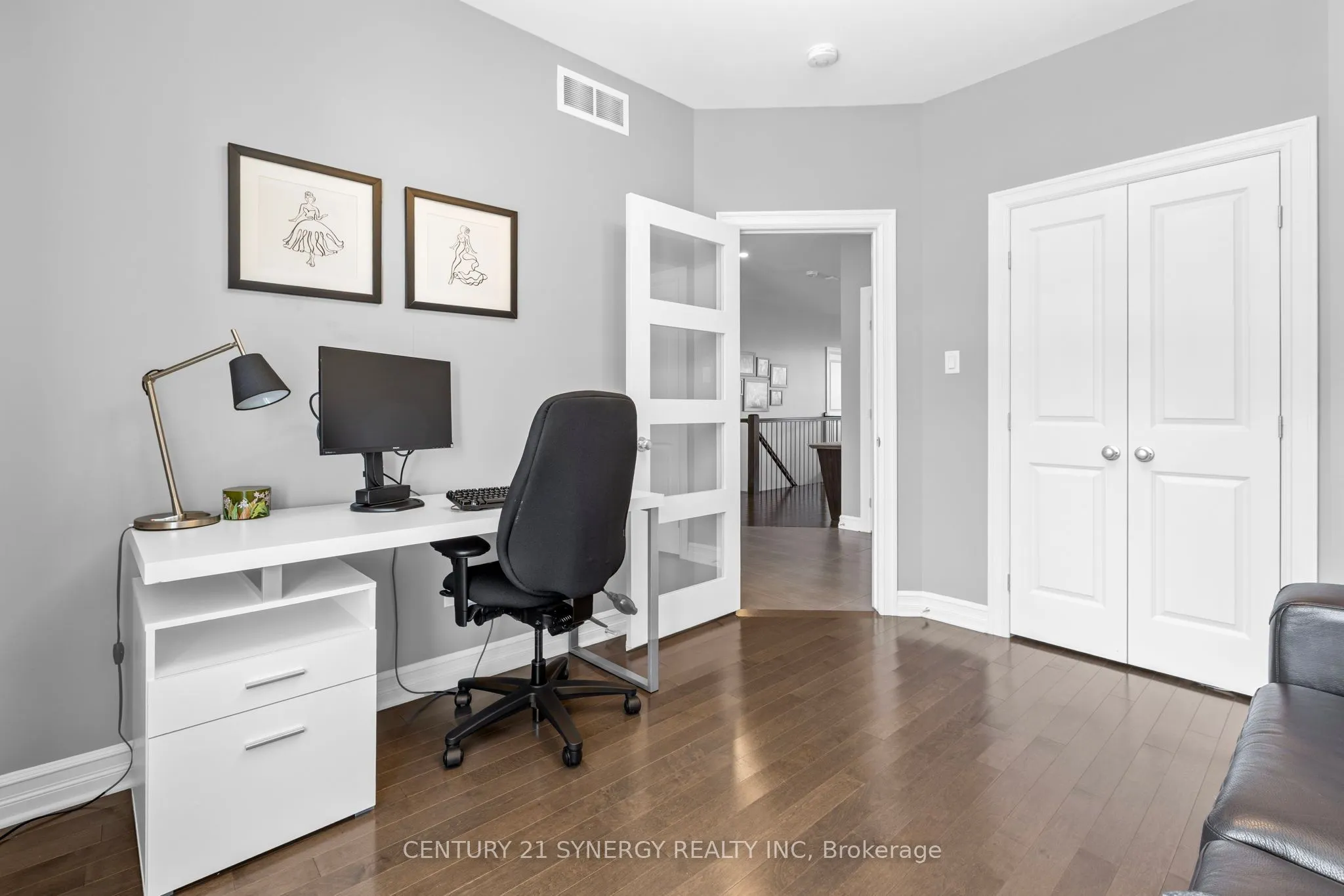 579 Baie-Des-Castors Street