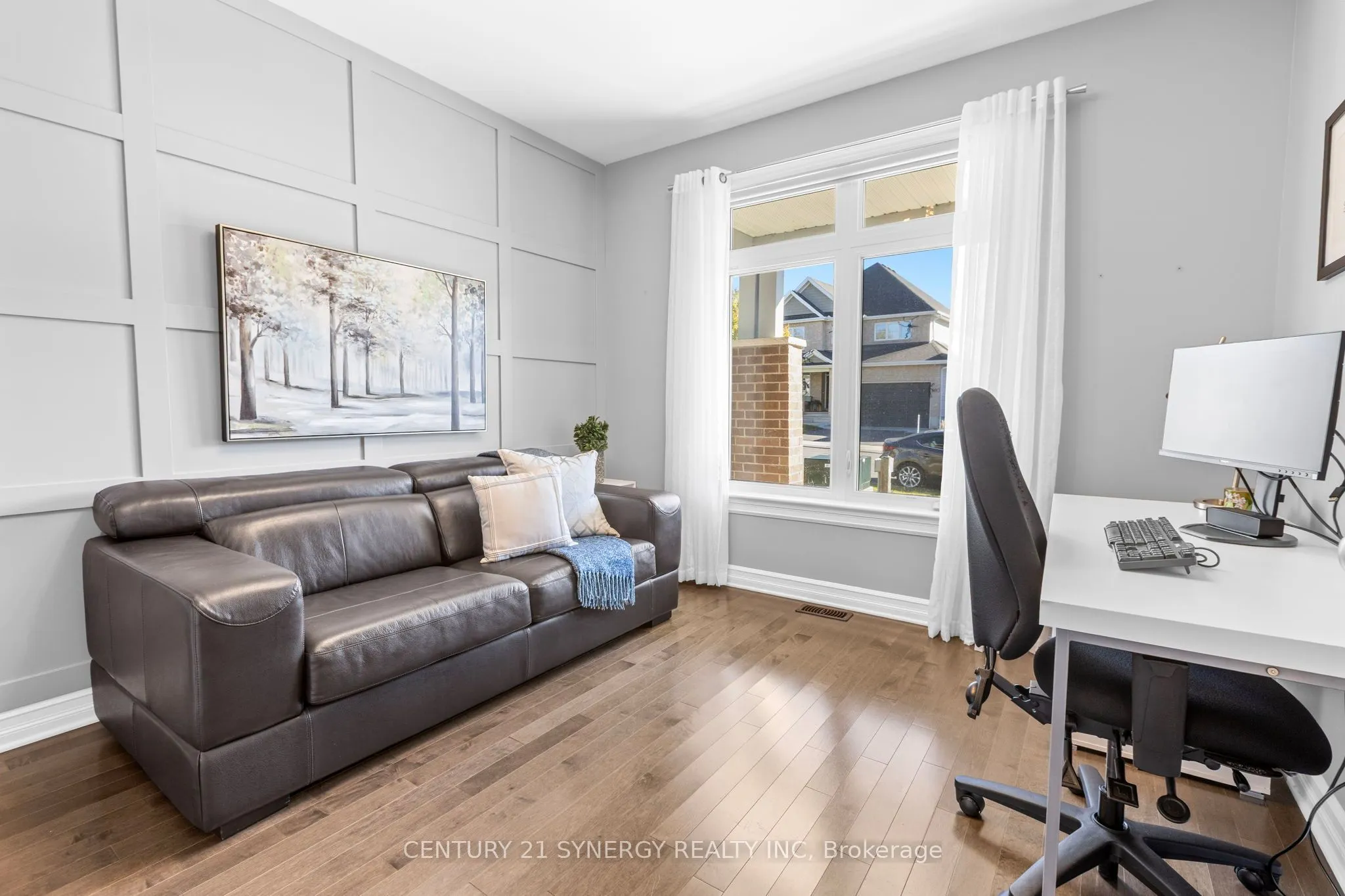 579 Baie-Des-Castors Street