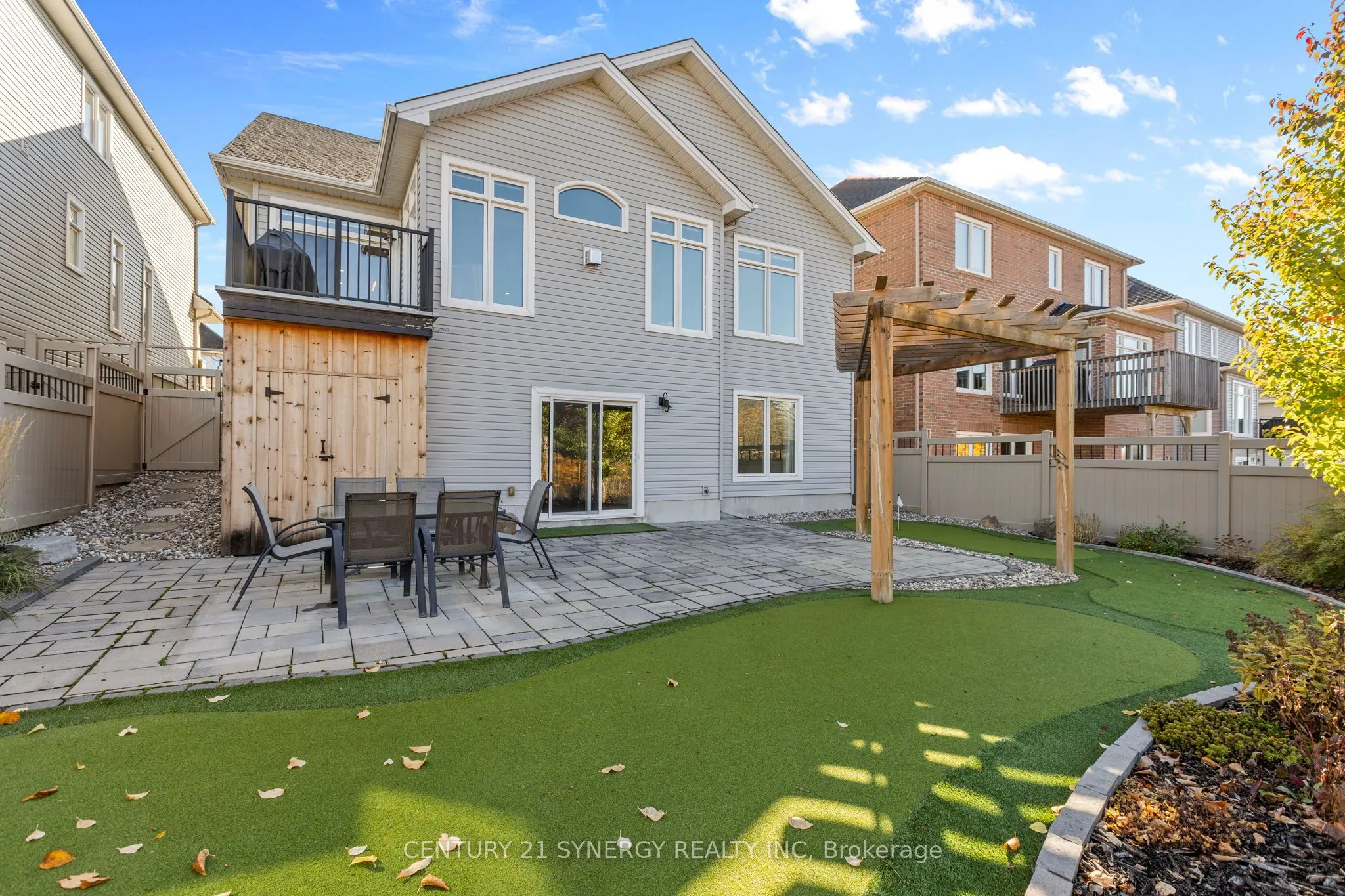 579 Baie-Des-Castors Street