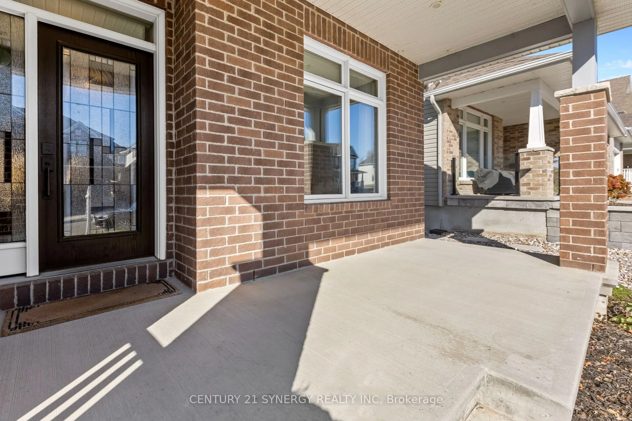 579 Baie-Des-Castors Street