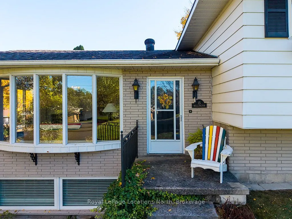 15 Wellington Street S