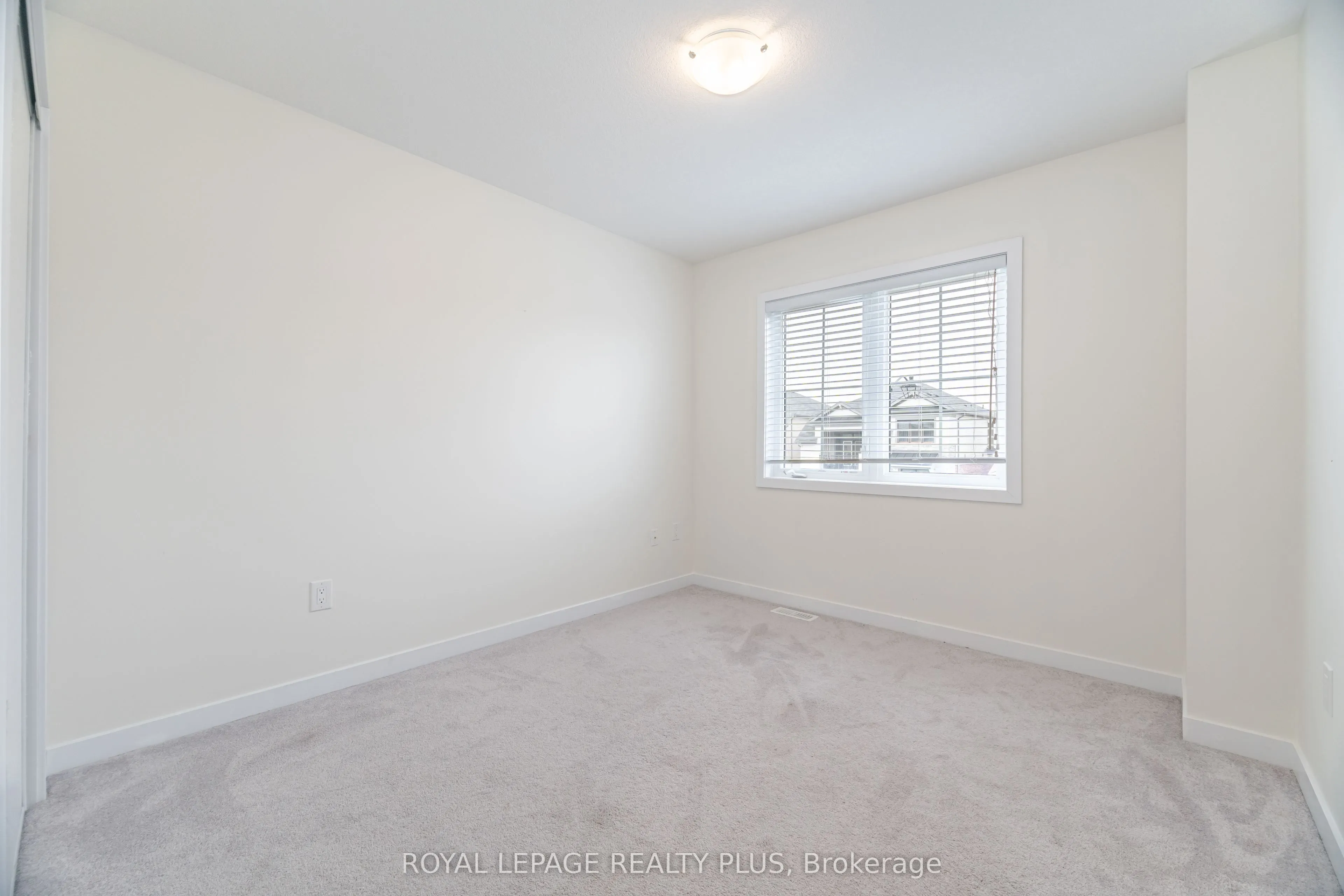 12 Pagebrook Crescent