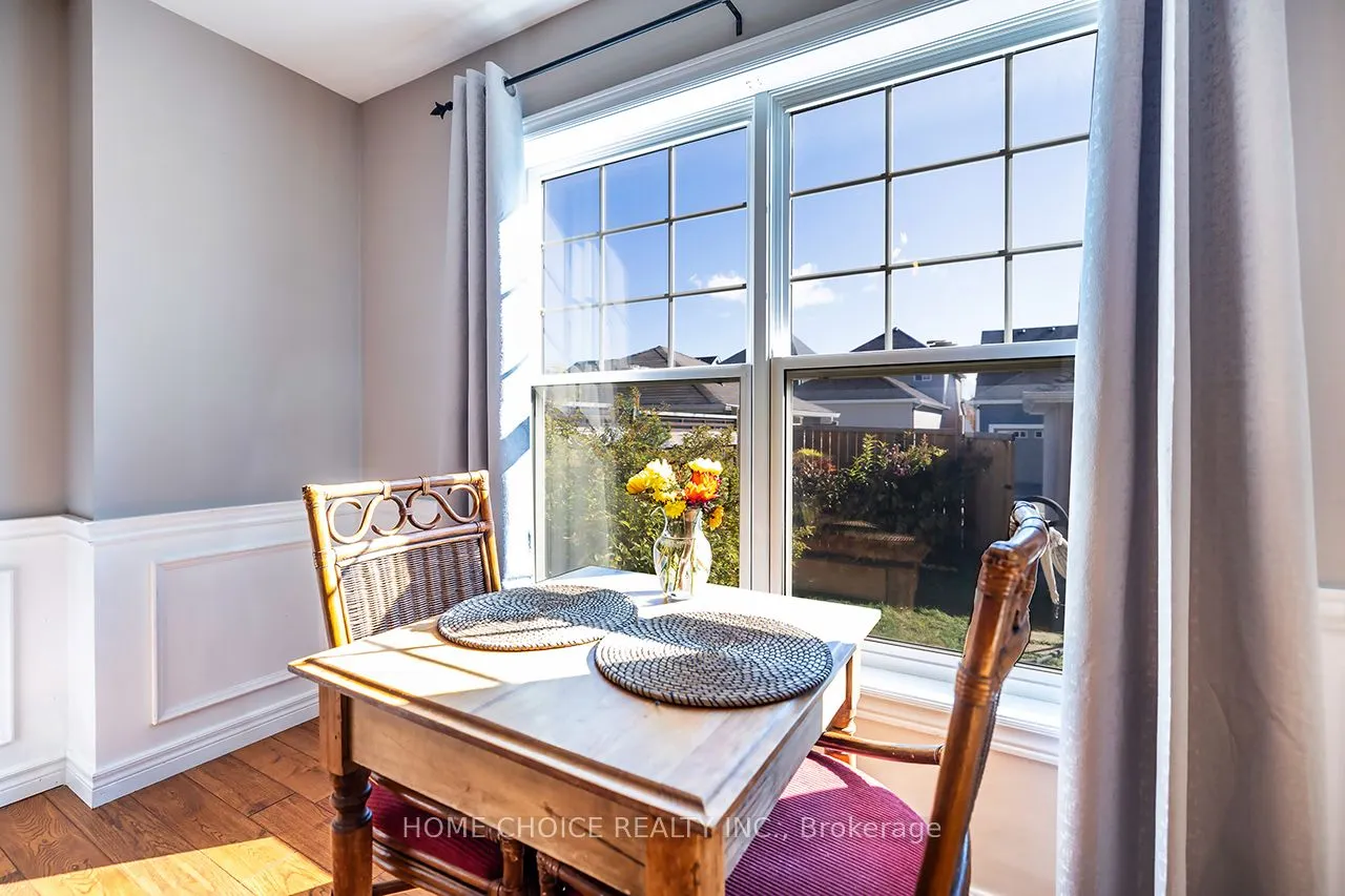 912 Broadway Boulevard