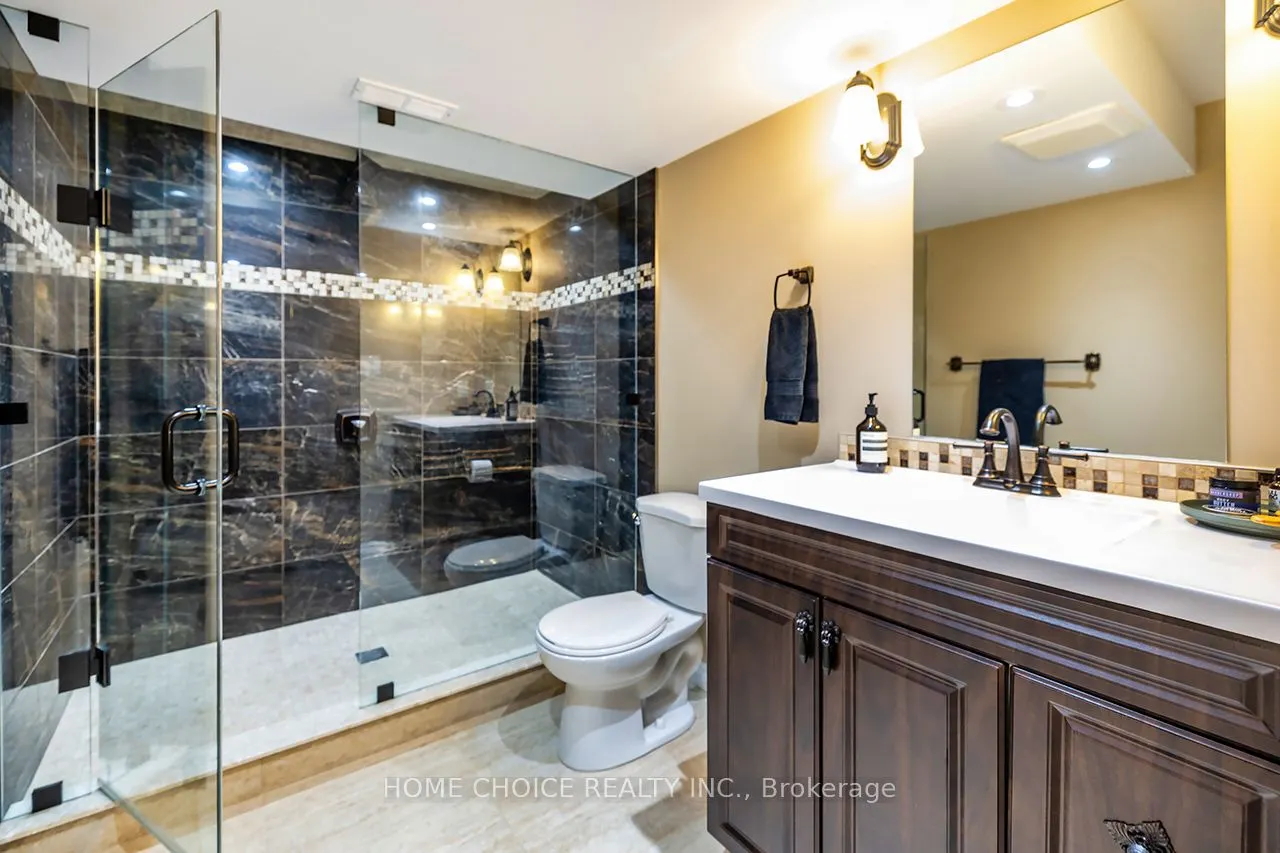 912 Broadway Boulevard