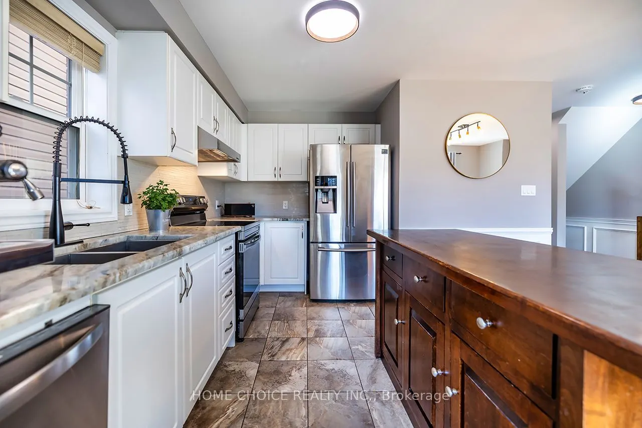 912 Broadway Boulevard