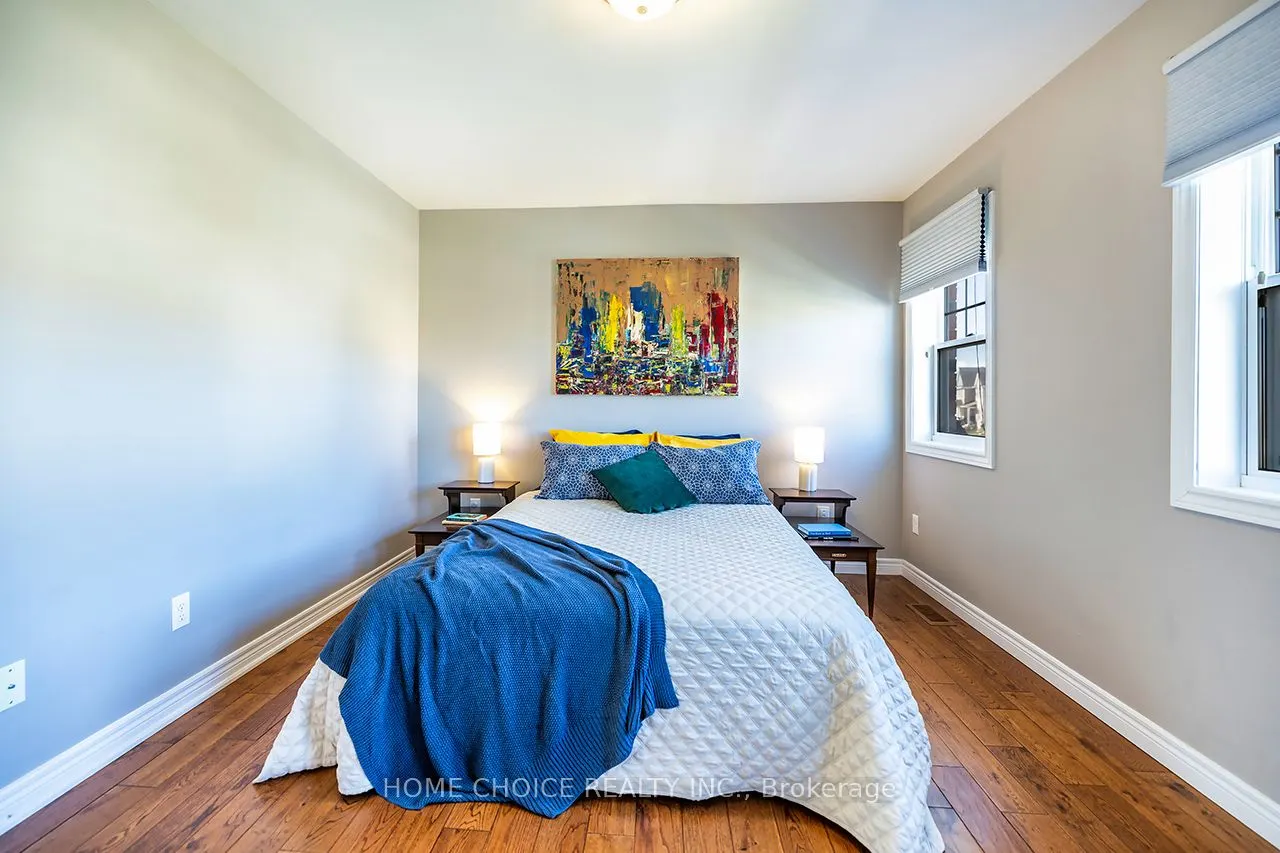 912 Broadway Boulevard