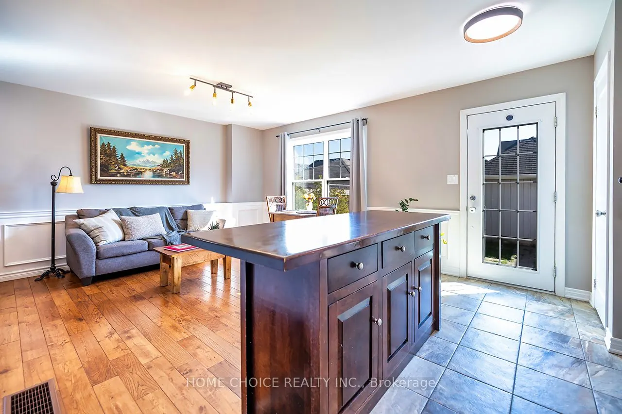 912 Broadway Boulevard