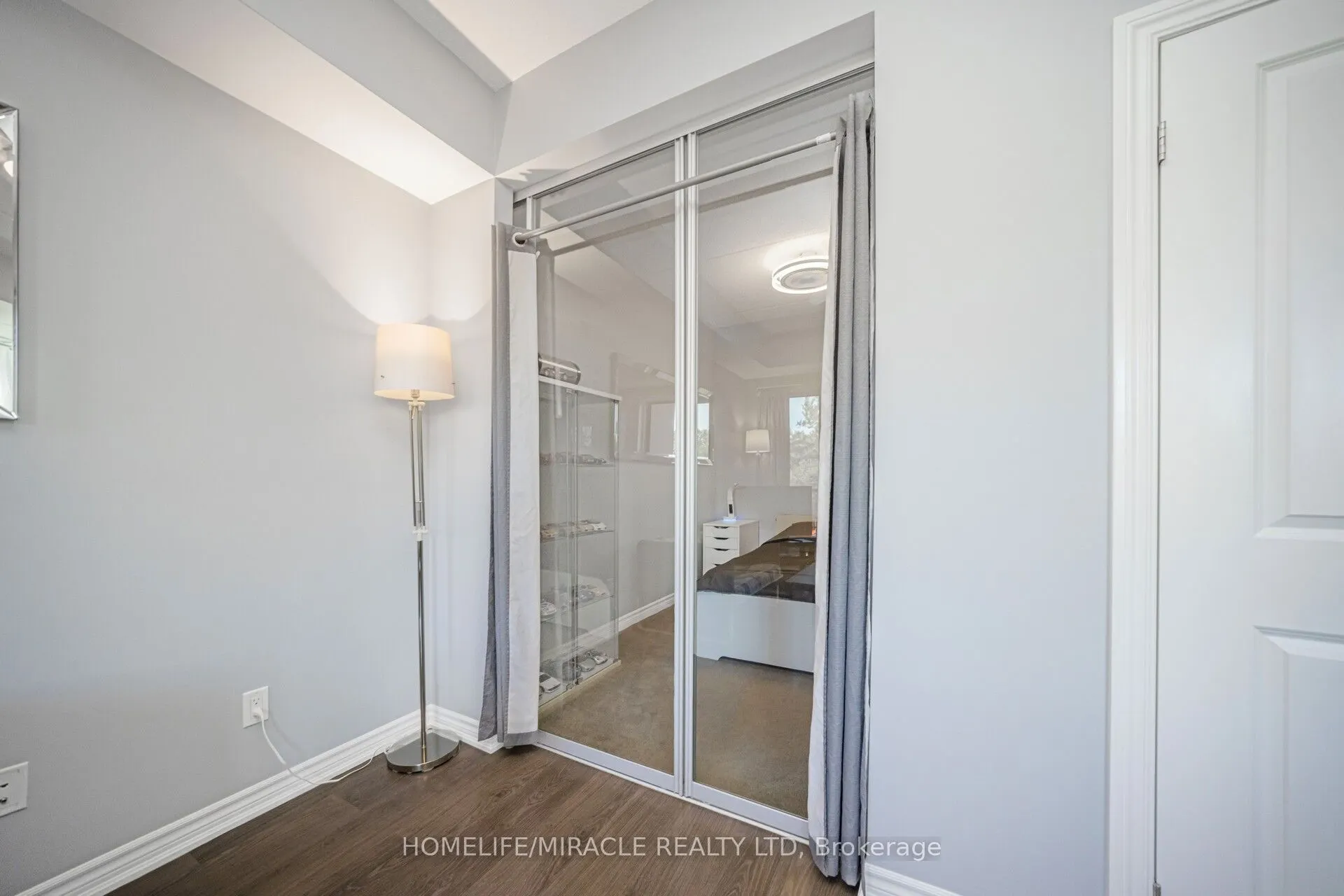 1284 Gordon Street, #304