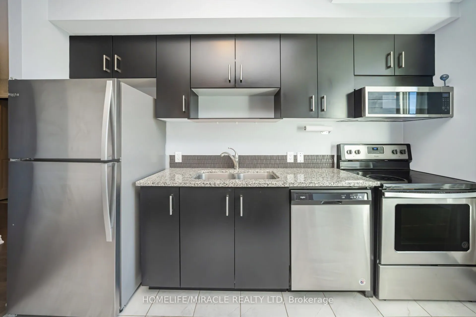 1284 Gordon Street, #304