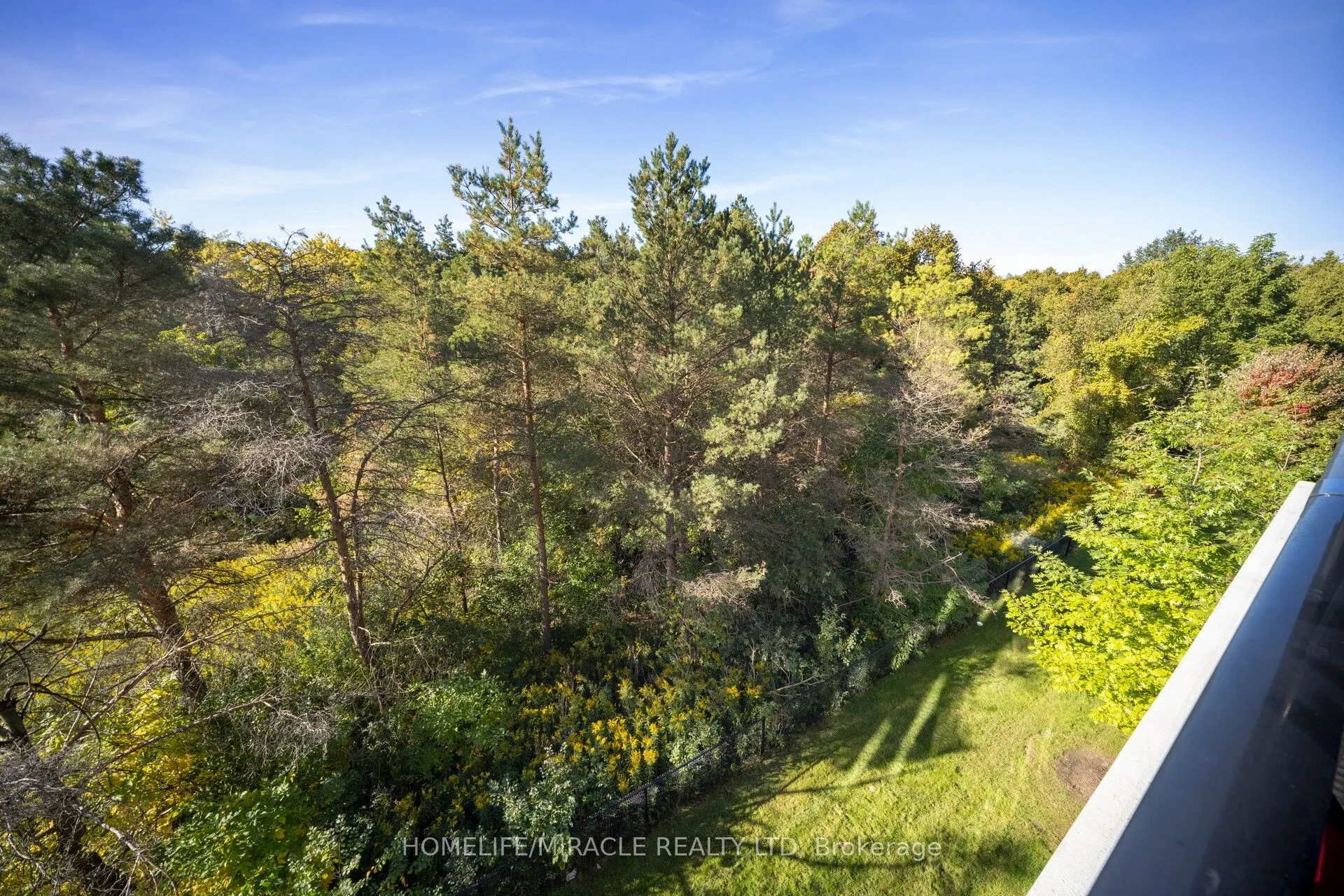 1284 Gordon Street, #304