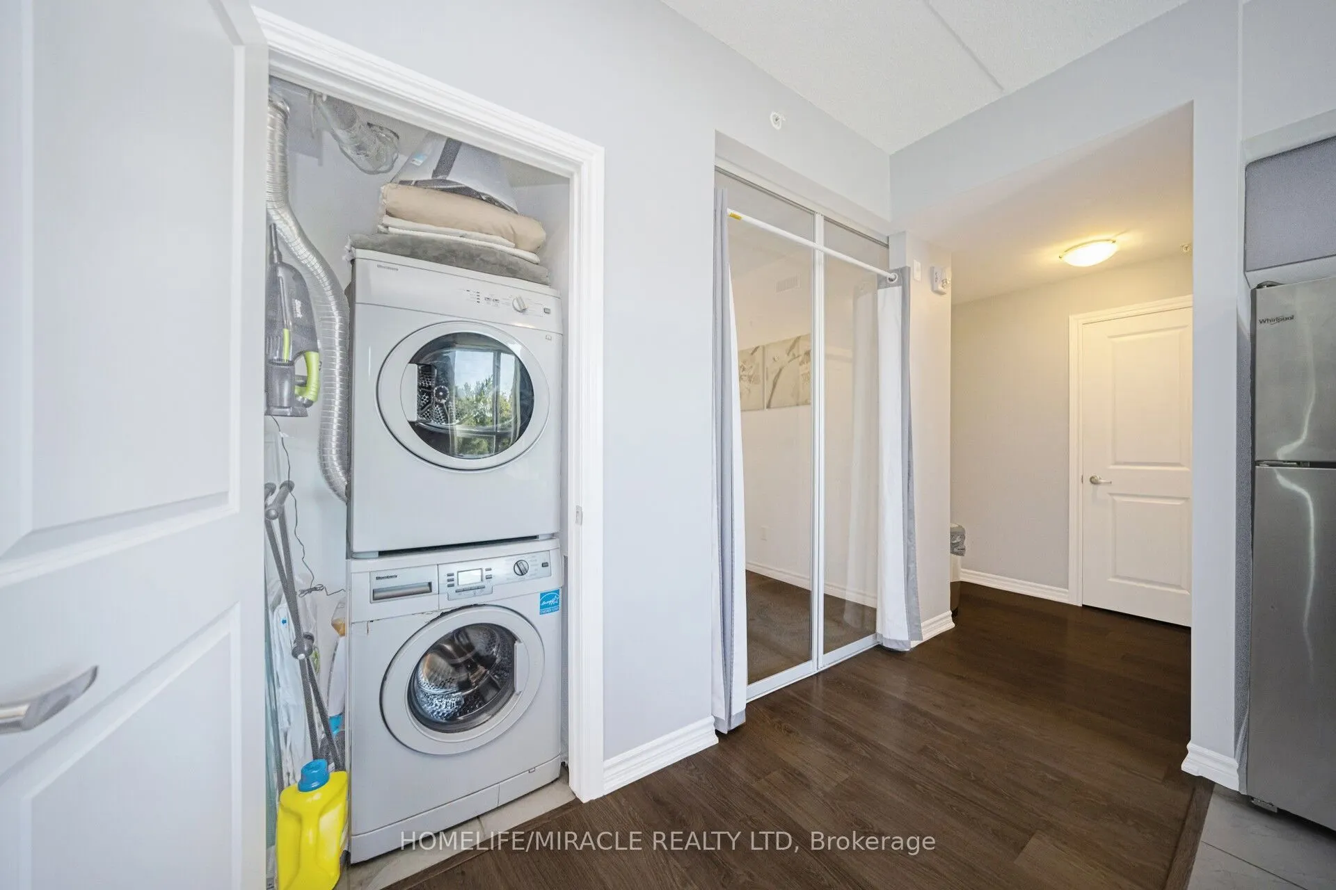 1284 Gordon Street, #304