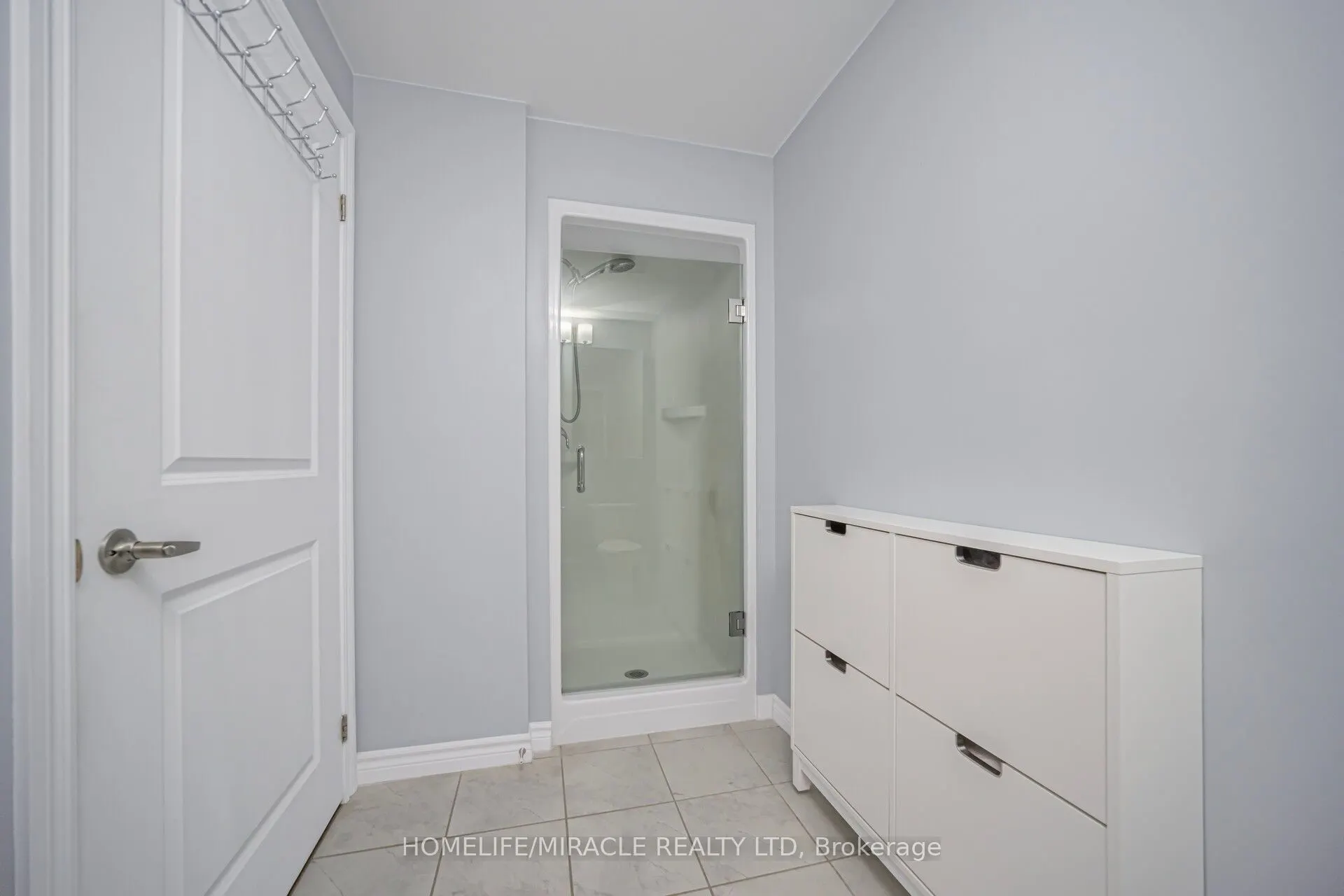 1284 Gordon Street, #304