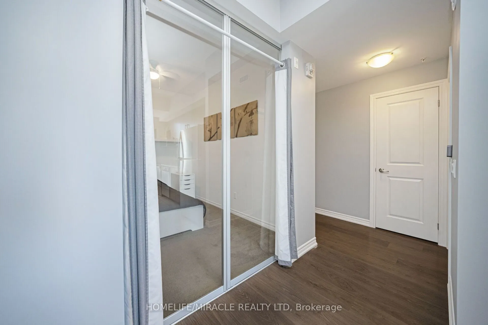 1284 Gordon Street, #304