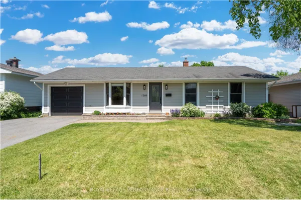 1369 FONTENAY Crescent