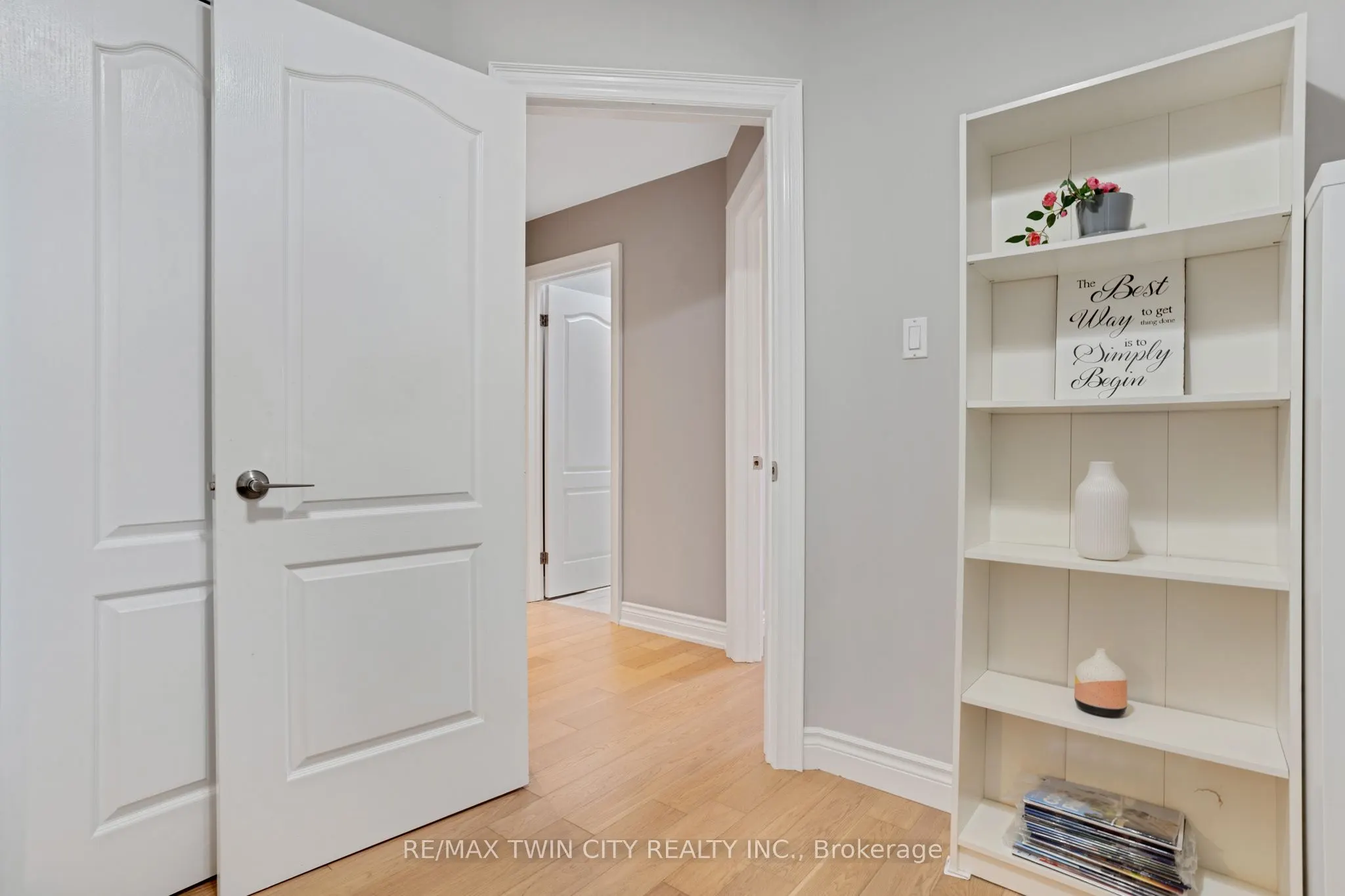 175 Stirling Macgregor Drive