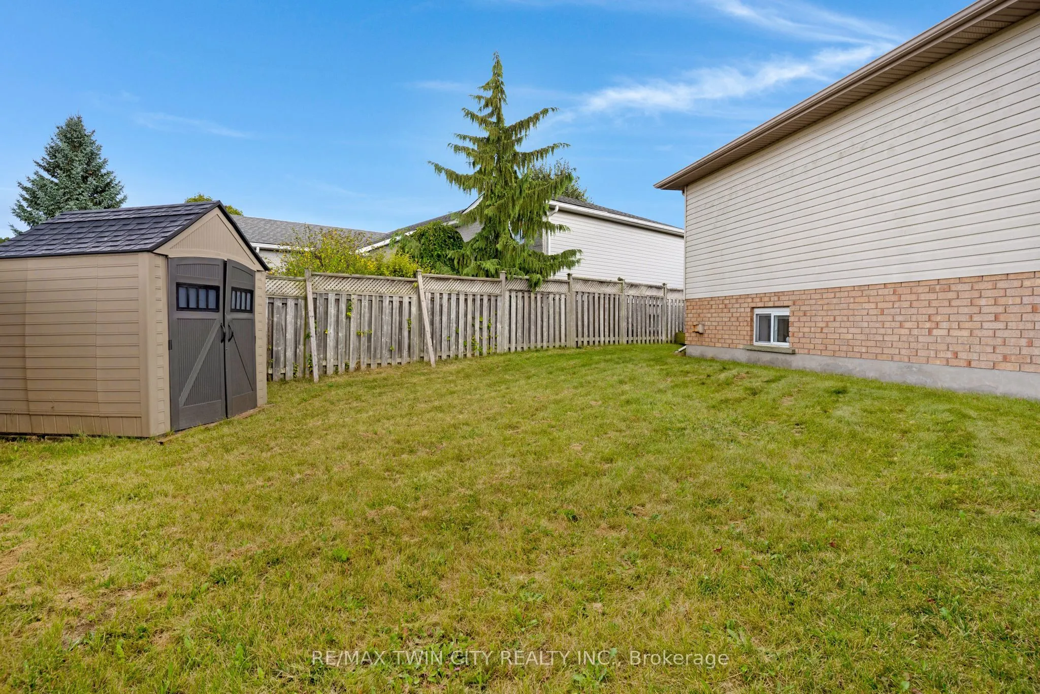 175 Stirling Macgregor Drive