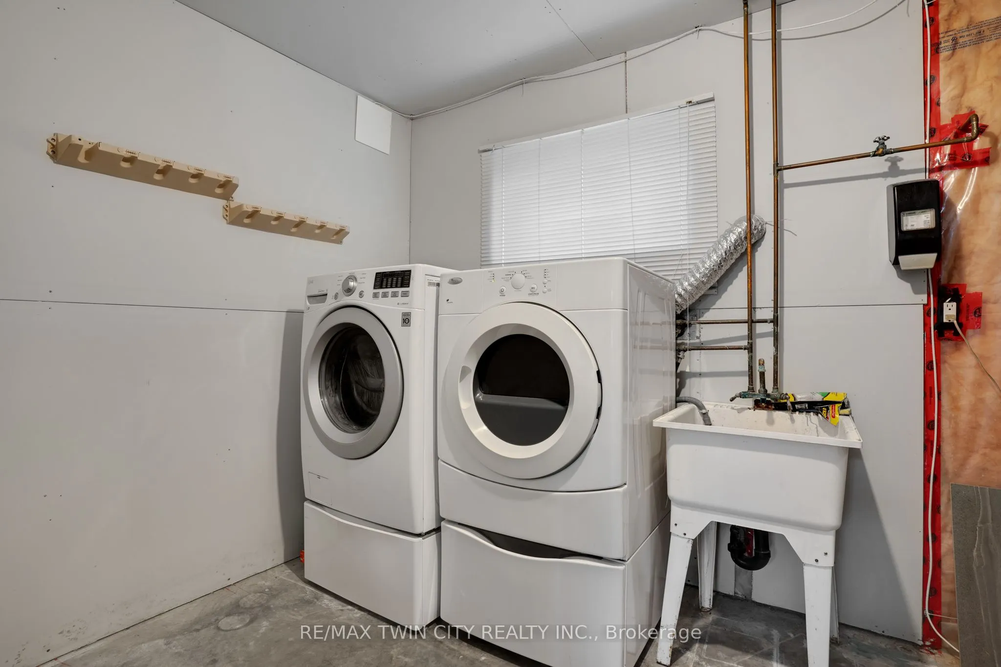 175 Stirling Macgregor Drive