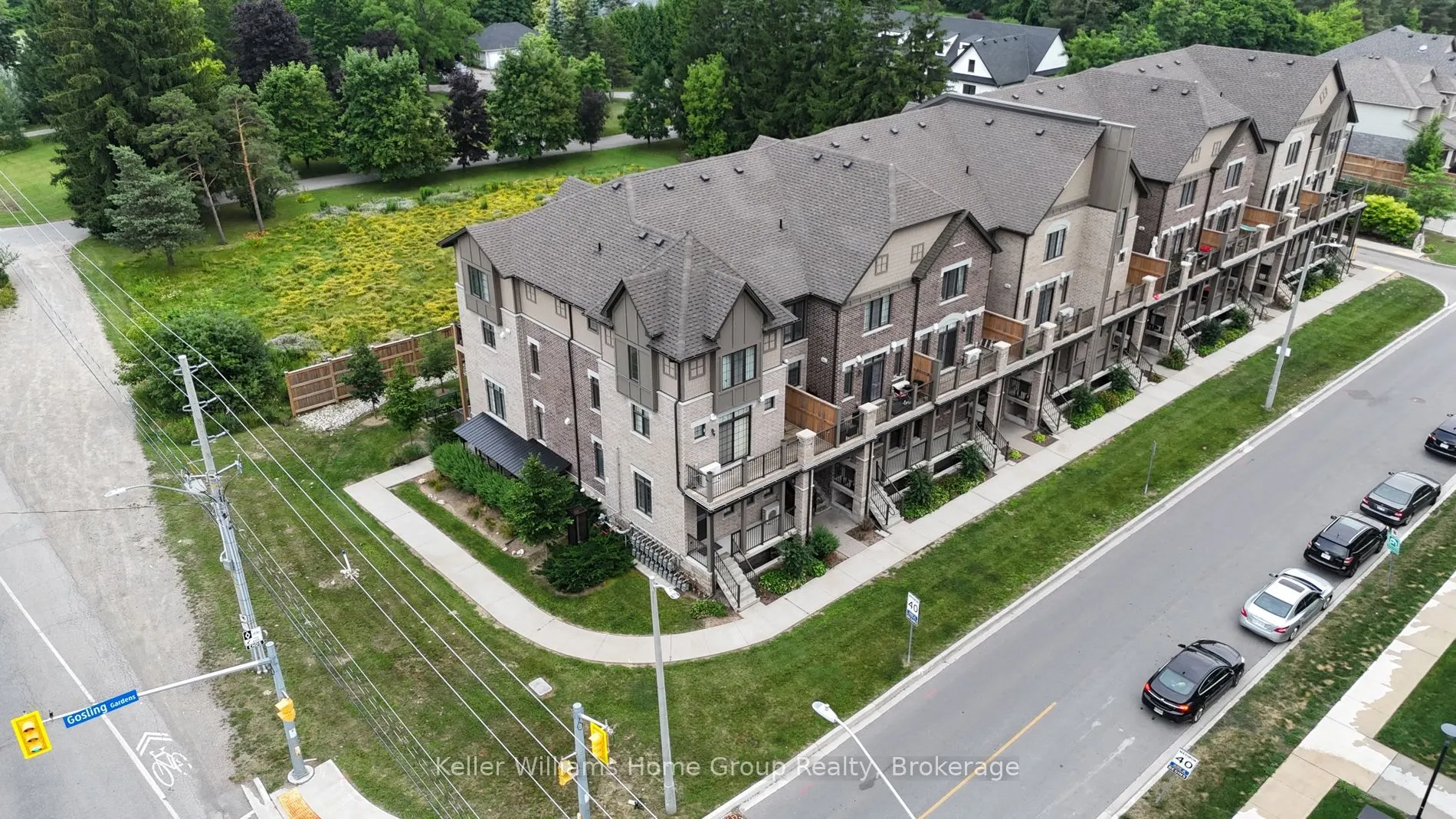 333 Gosling Gardens, #314