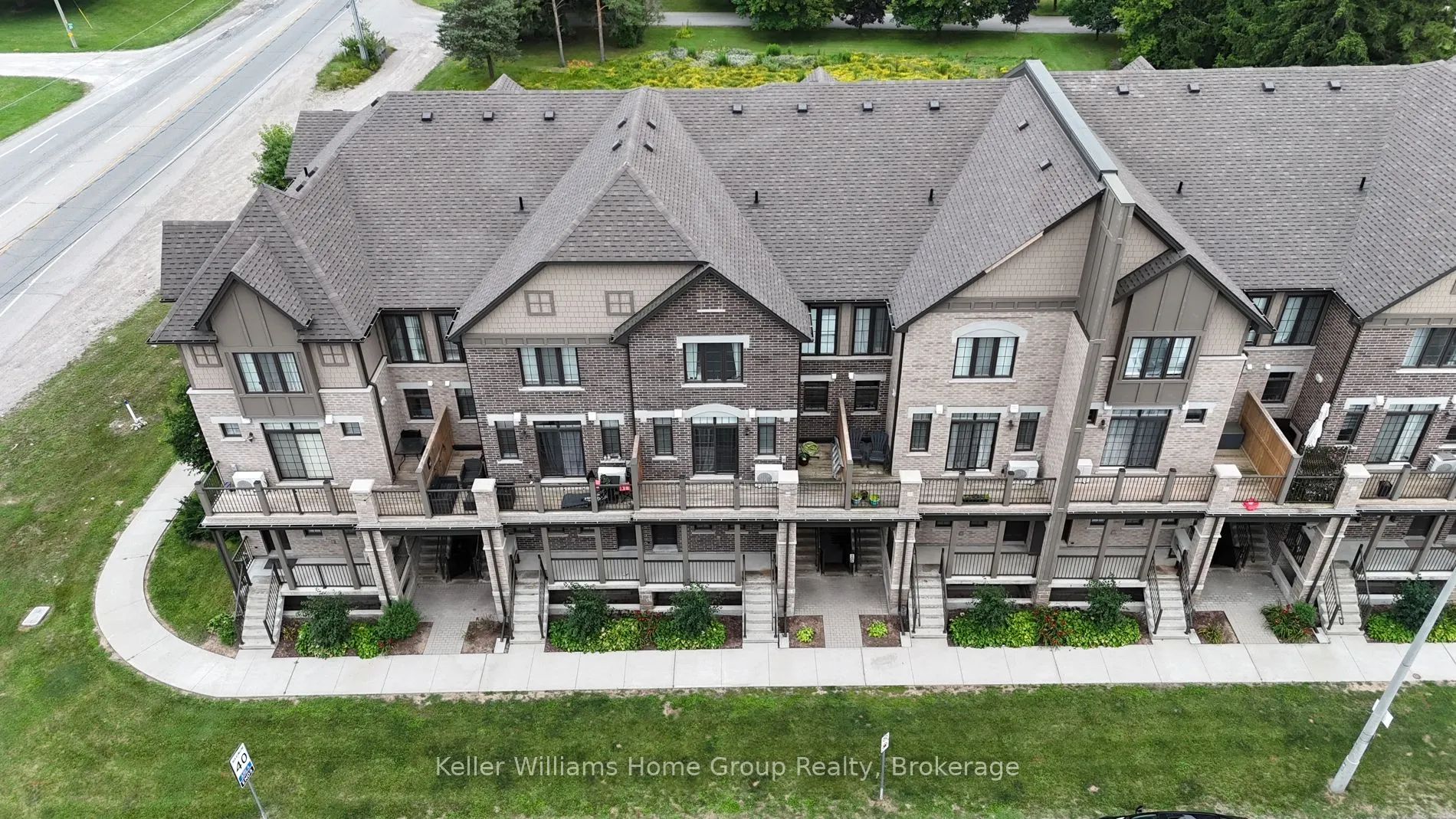 333 Gosling Gardens, #314