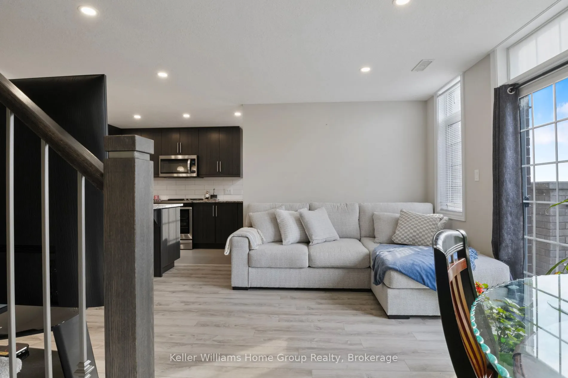 333 Gosling Gardens, #314