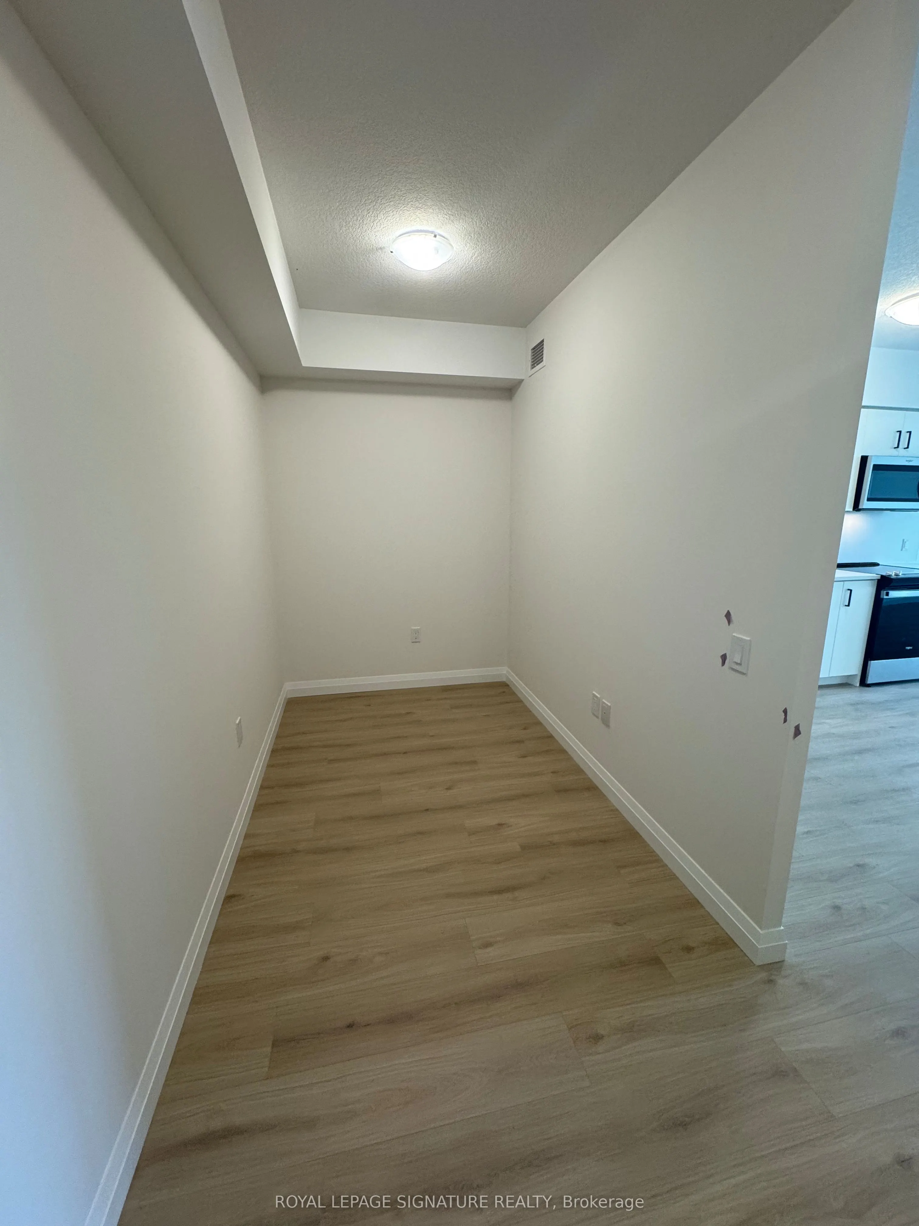 93 Arthur Street South, #902