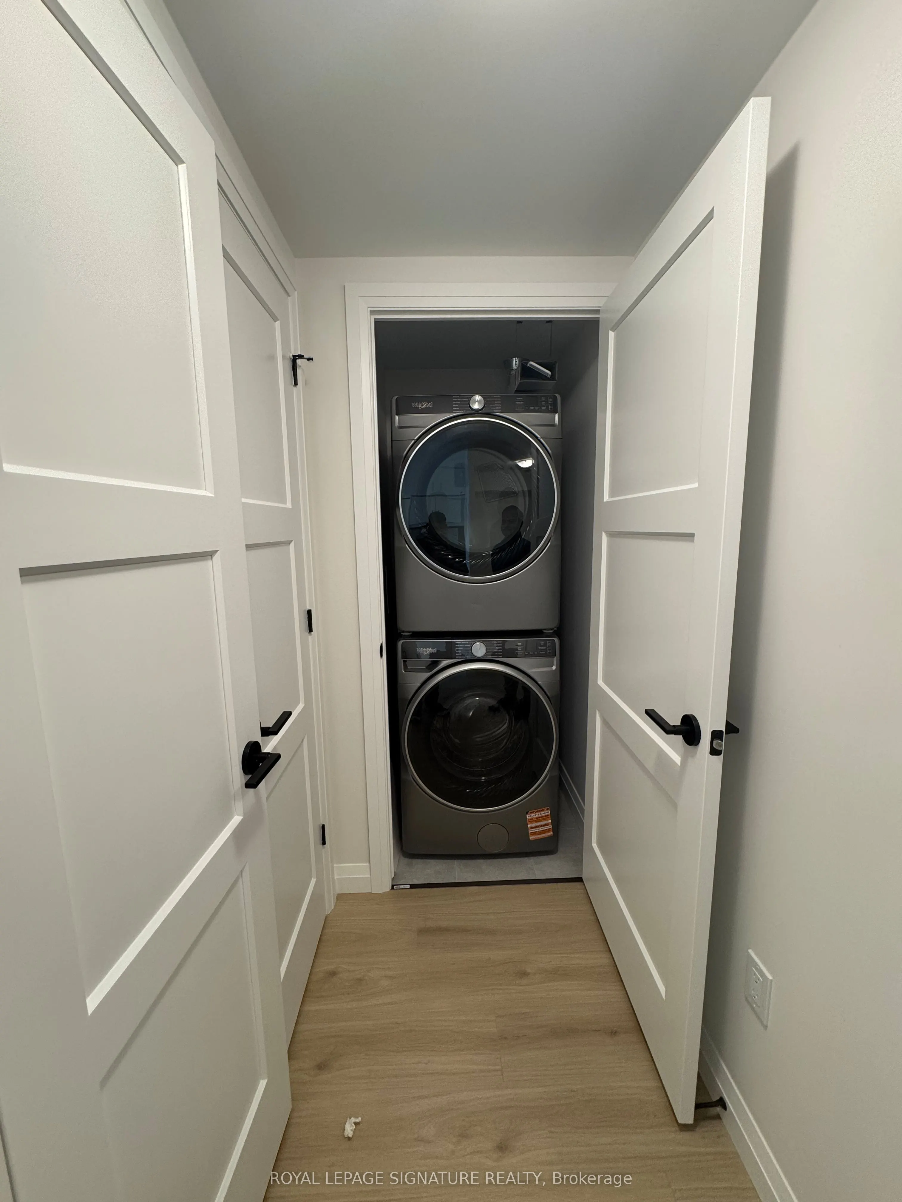 93 Arthur Street South, #902