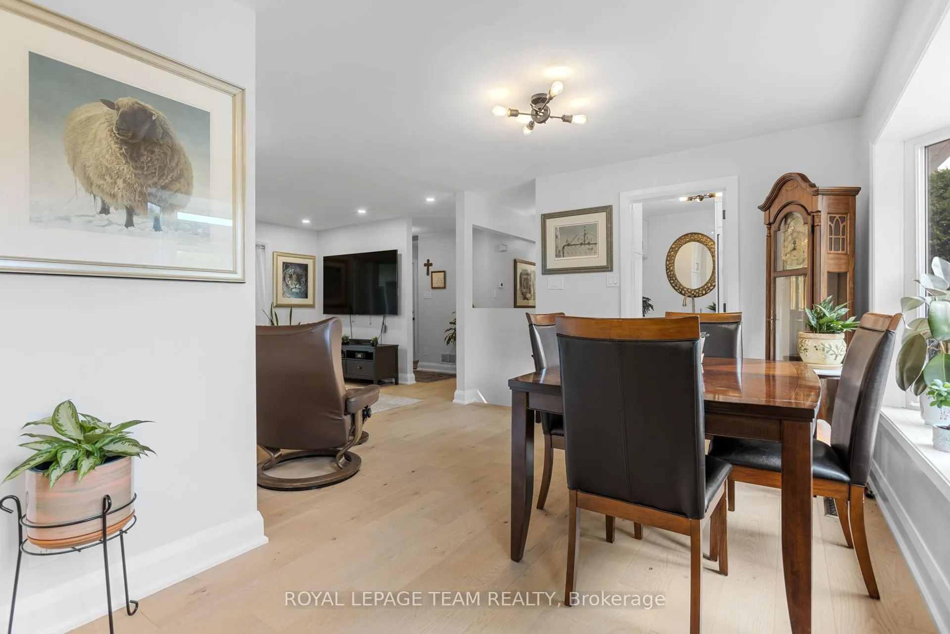 2248 Wallingford Way