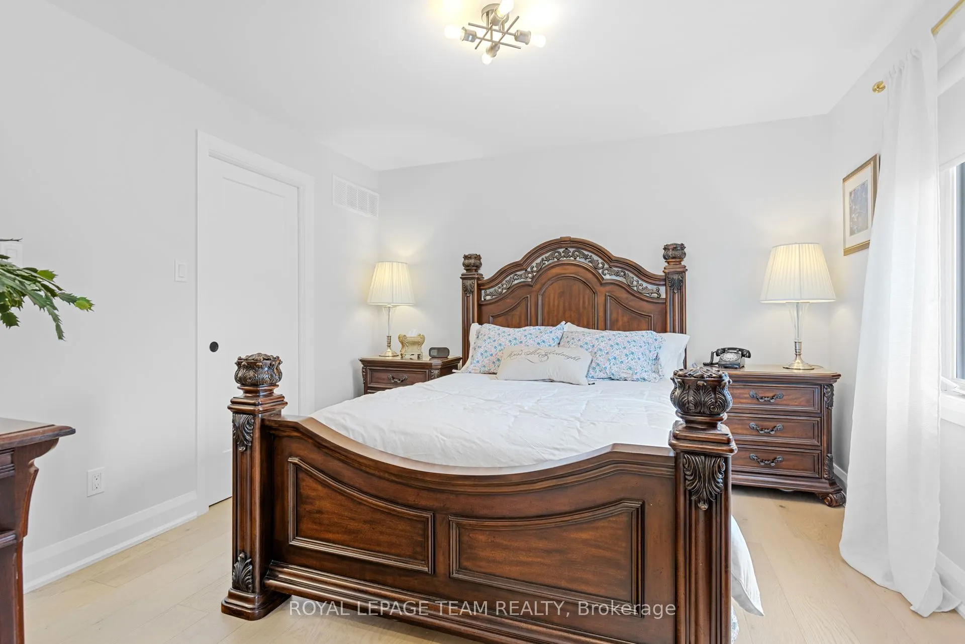 2248 Wallingford Way