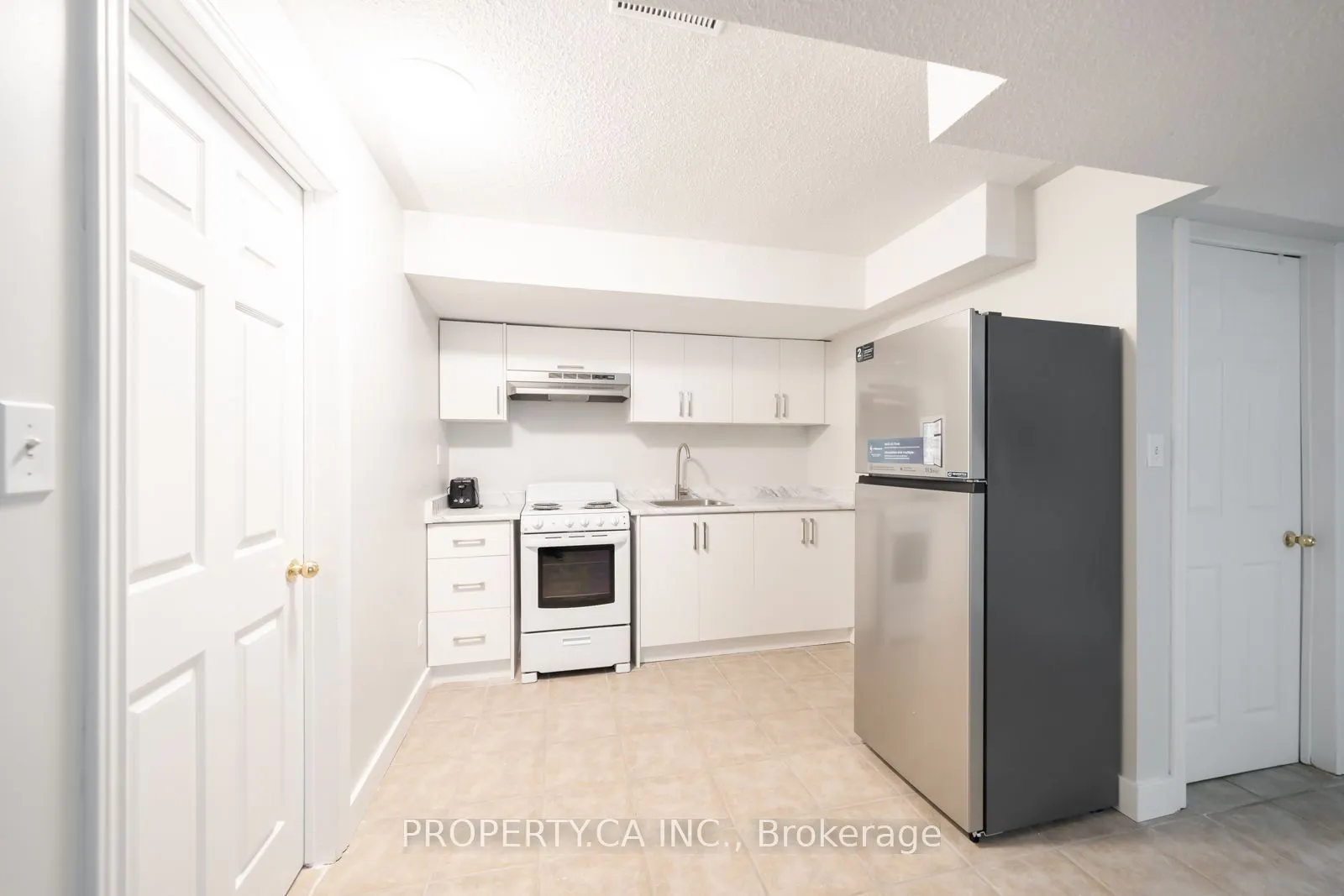 128 Trefusis Street, #Basement