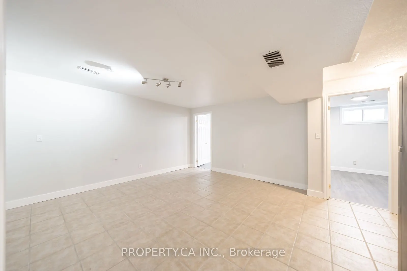 128 Trefusis Street, #Basement