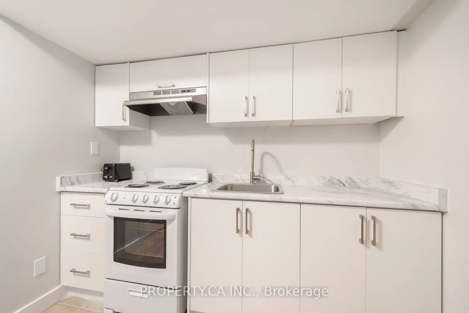 128 Trefusis Street, #Basement