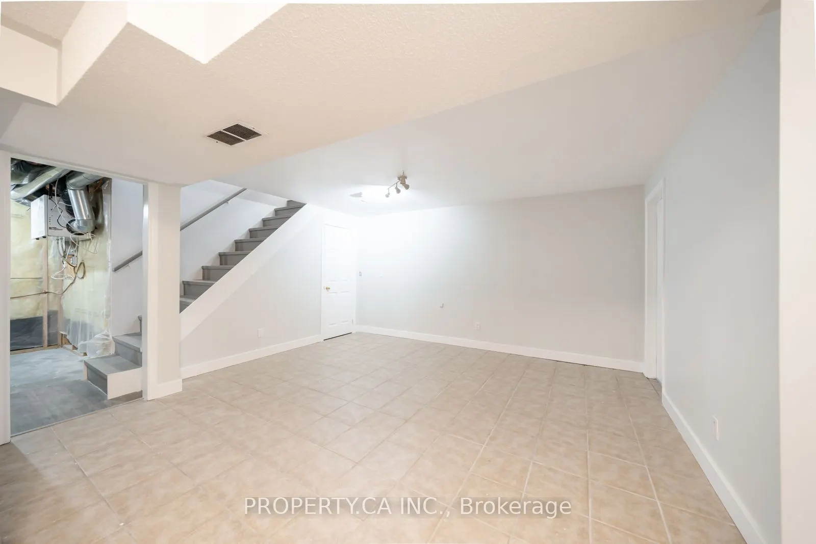 128 Trefusis Street, #Basement