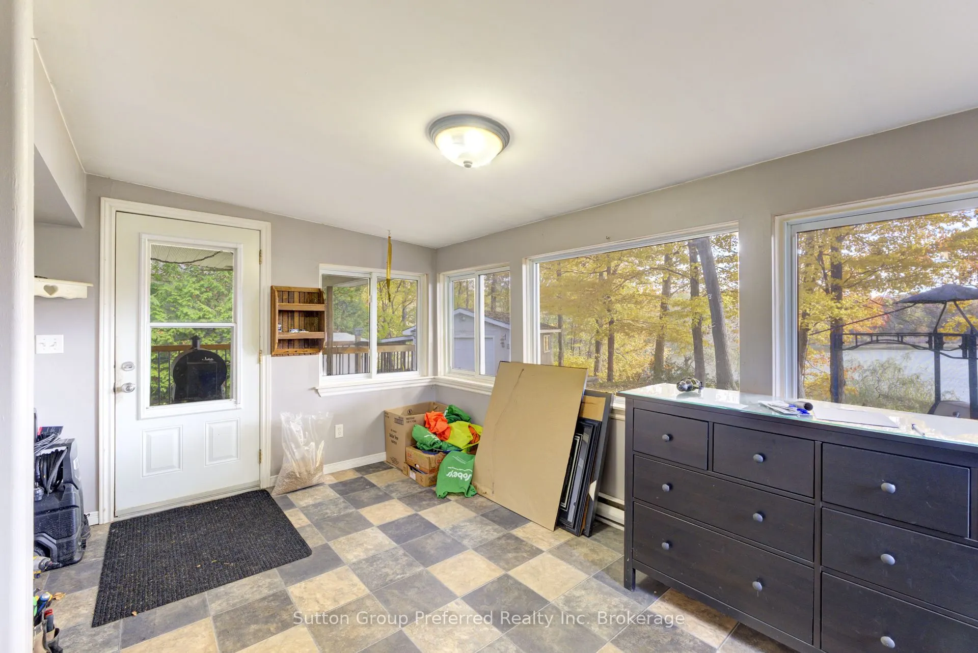 806201 Oxford Road 29 Road, #69