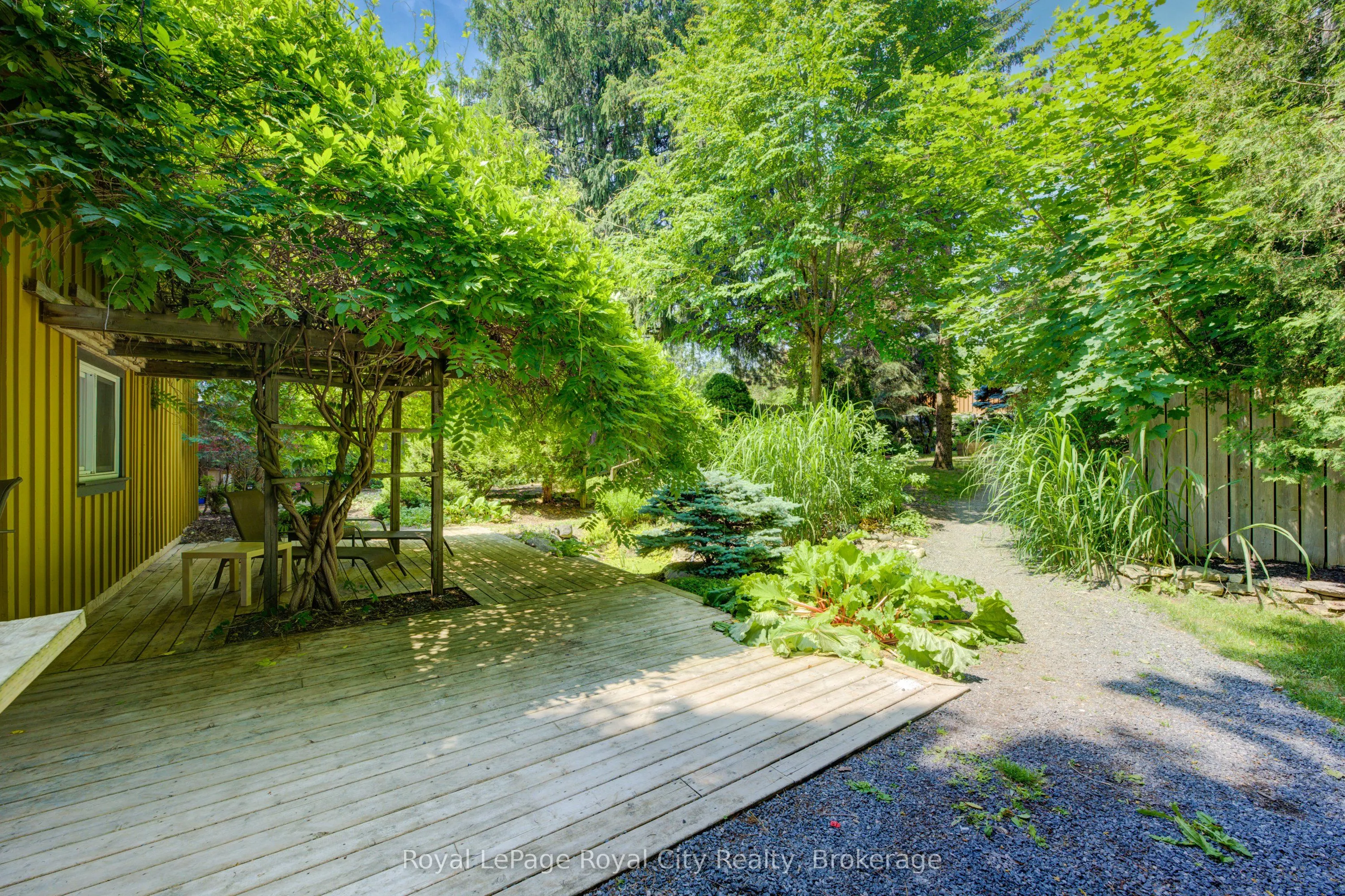 513 ST ANDREW Street W