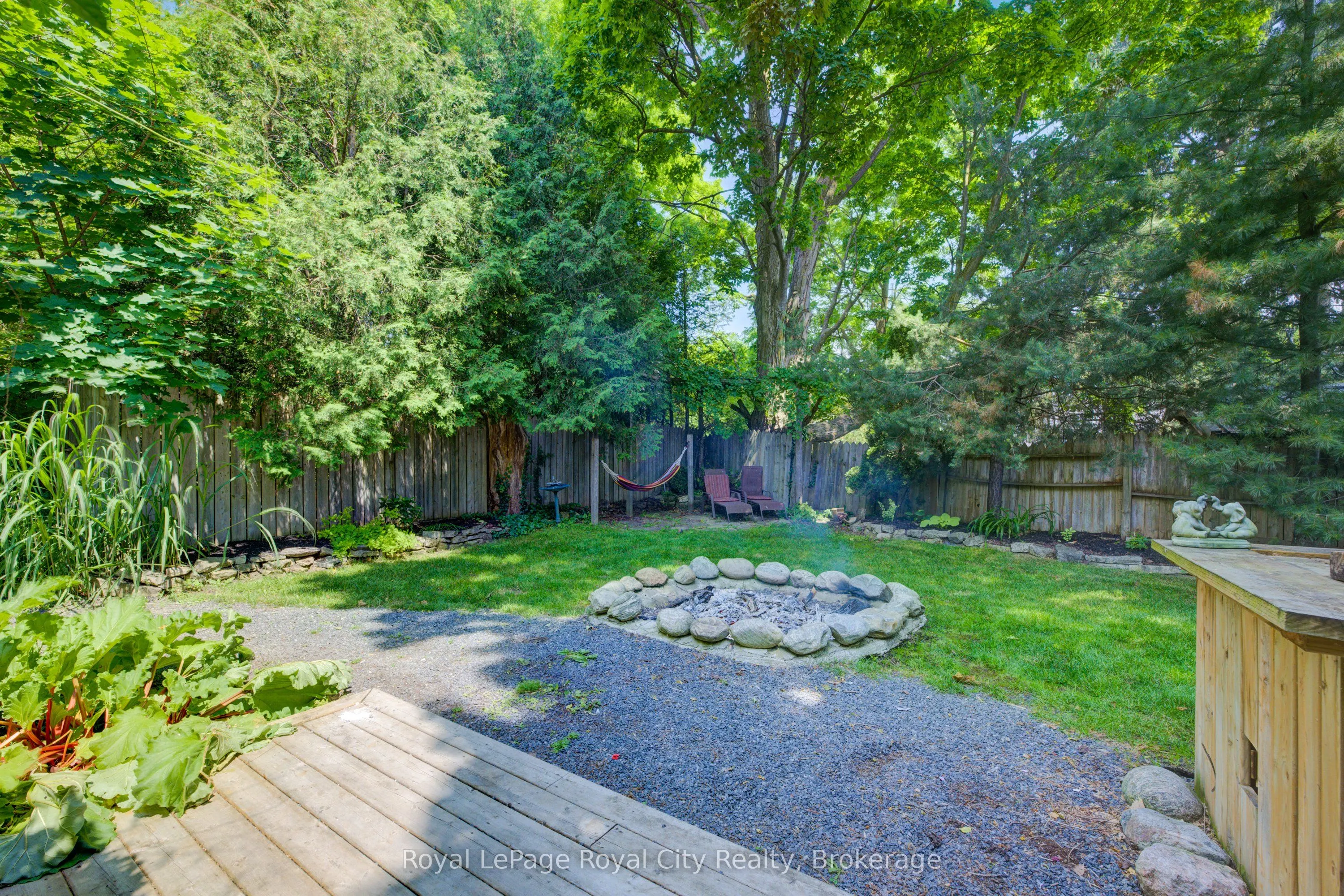 513 ST ANDREW Street W