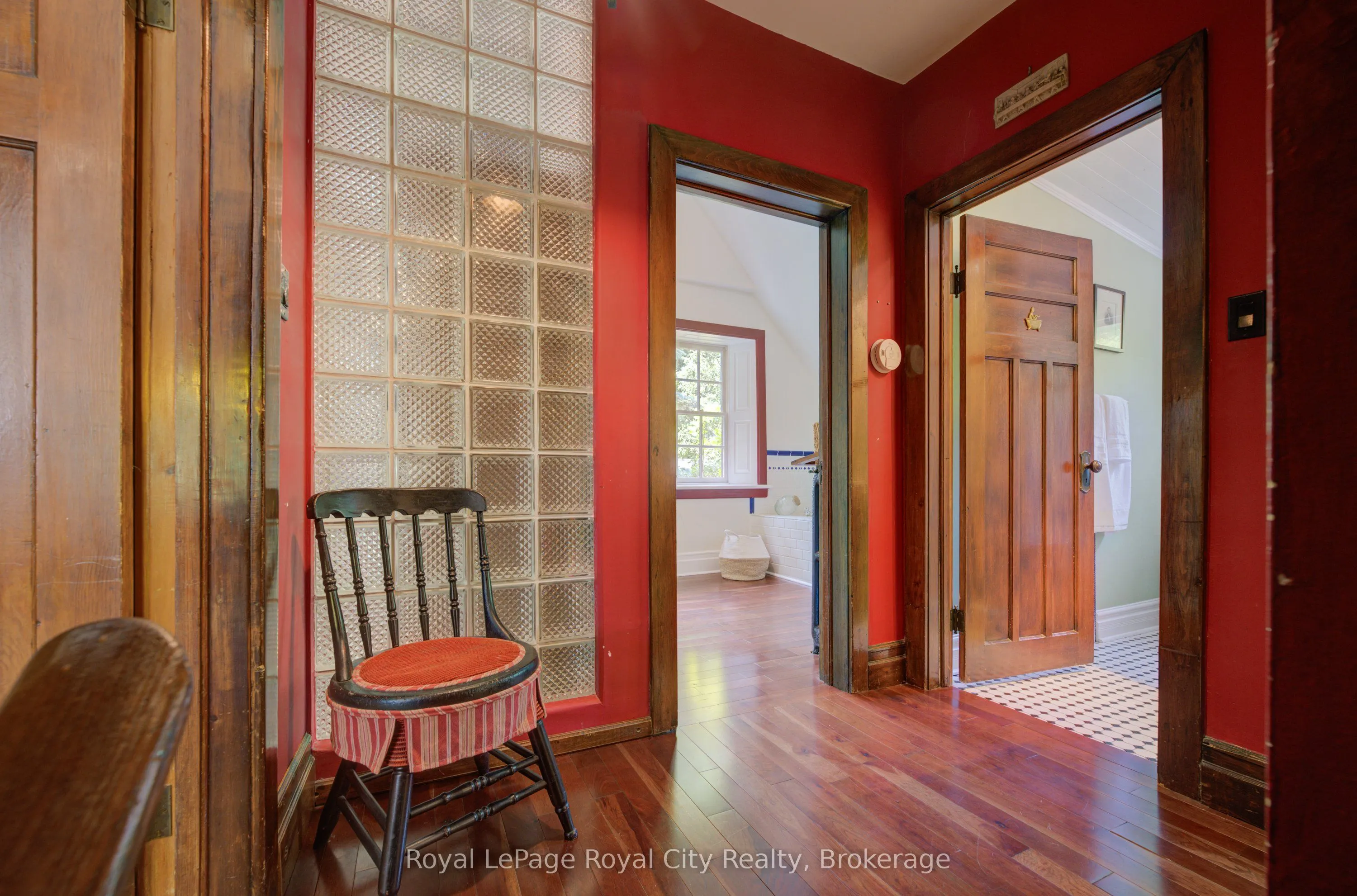 513 ST ANDREW Street W