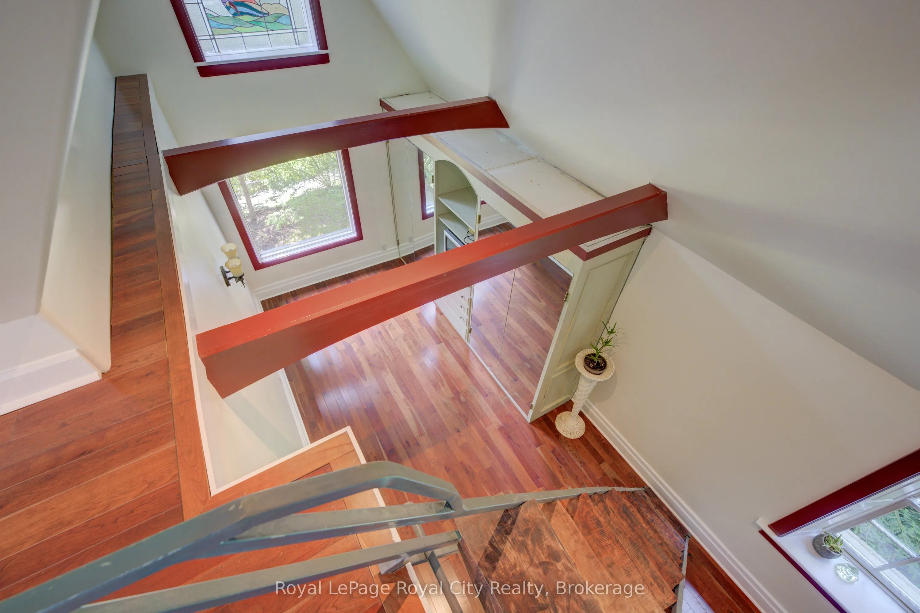 513 ST ANDREW Street W