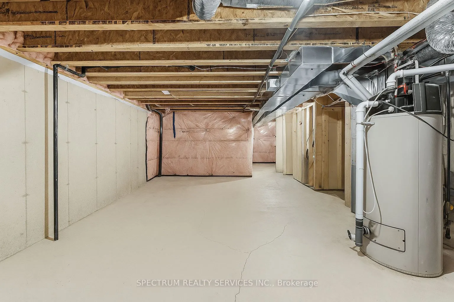 125 Keelson Street E