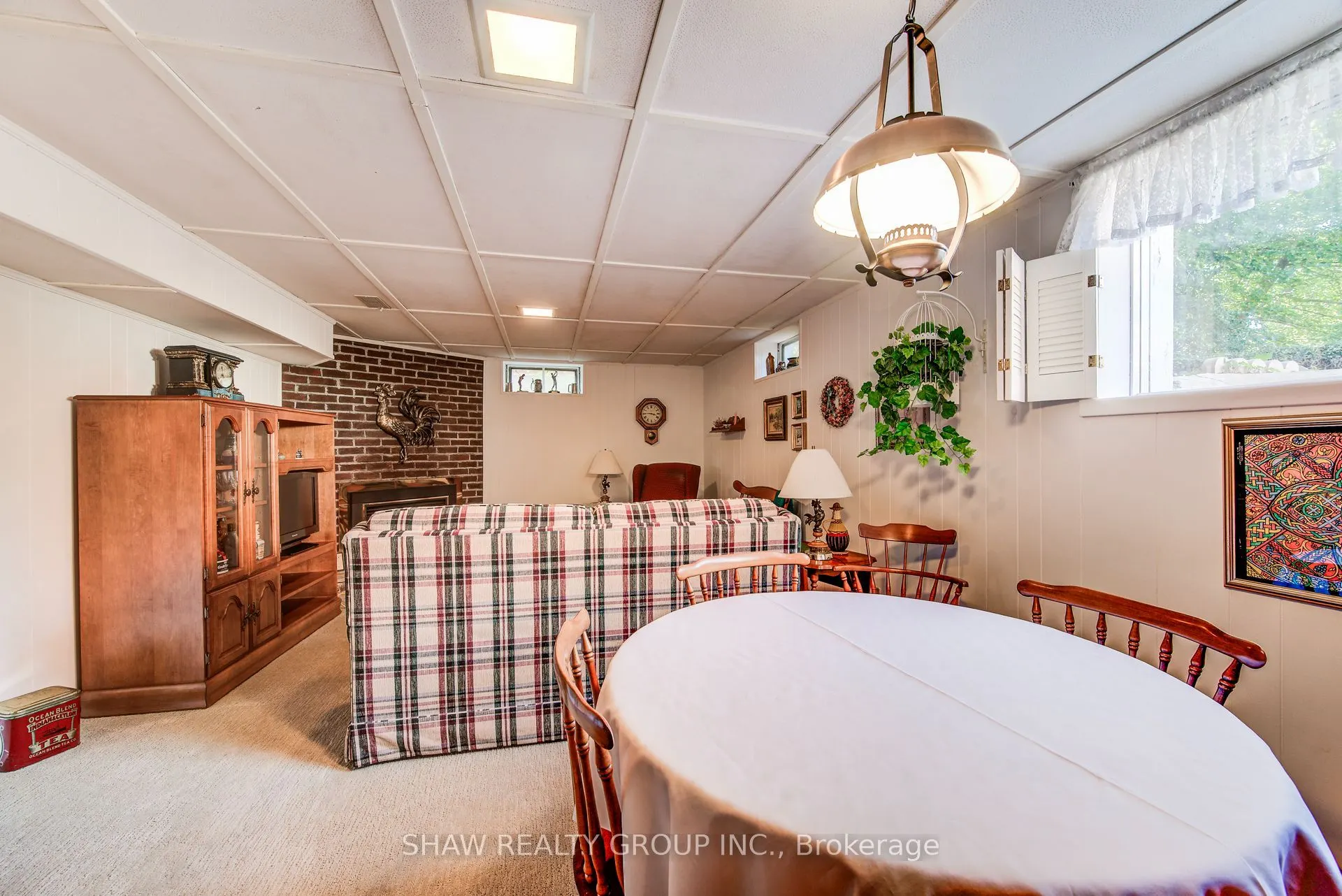 378 Stevenson Street N