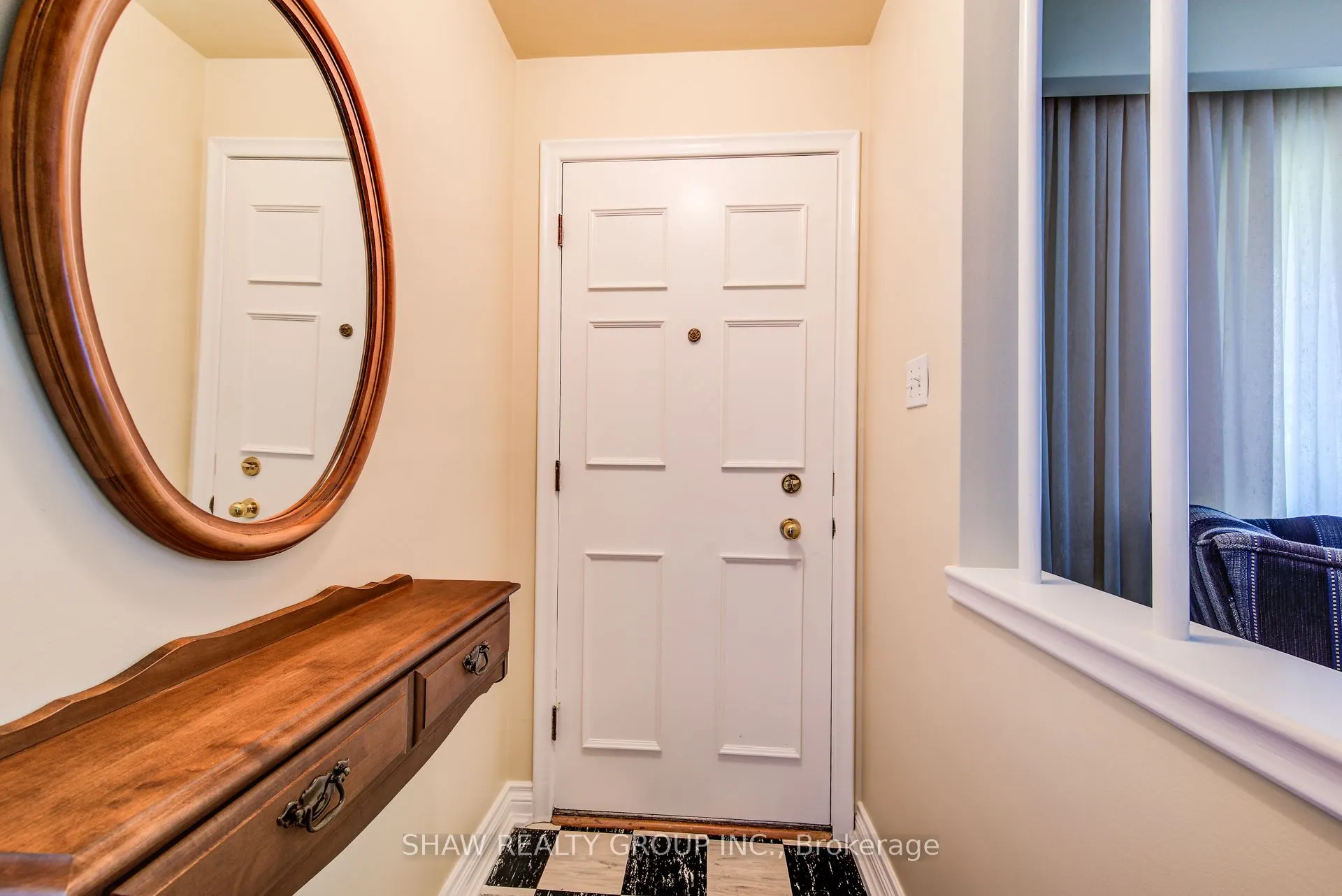 378 Stevenson Street N