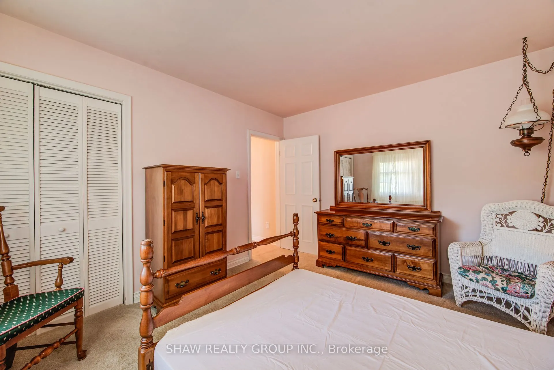 378 Stevenson Street N